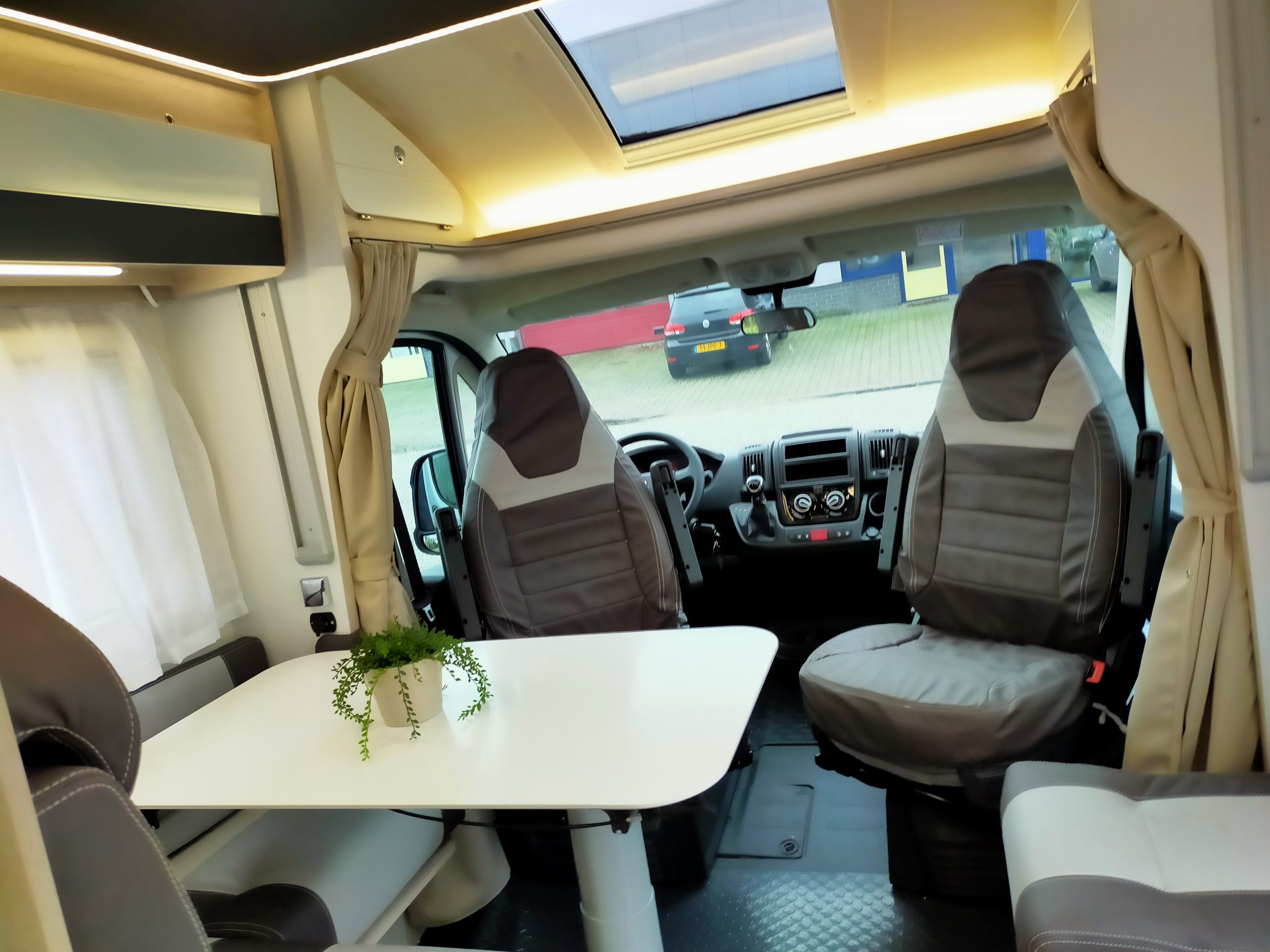 Sun Driver T690 Enkelebedden en hefbed