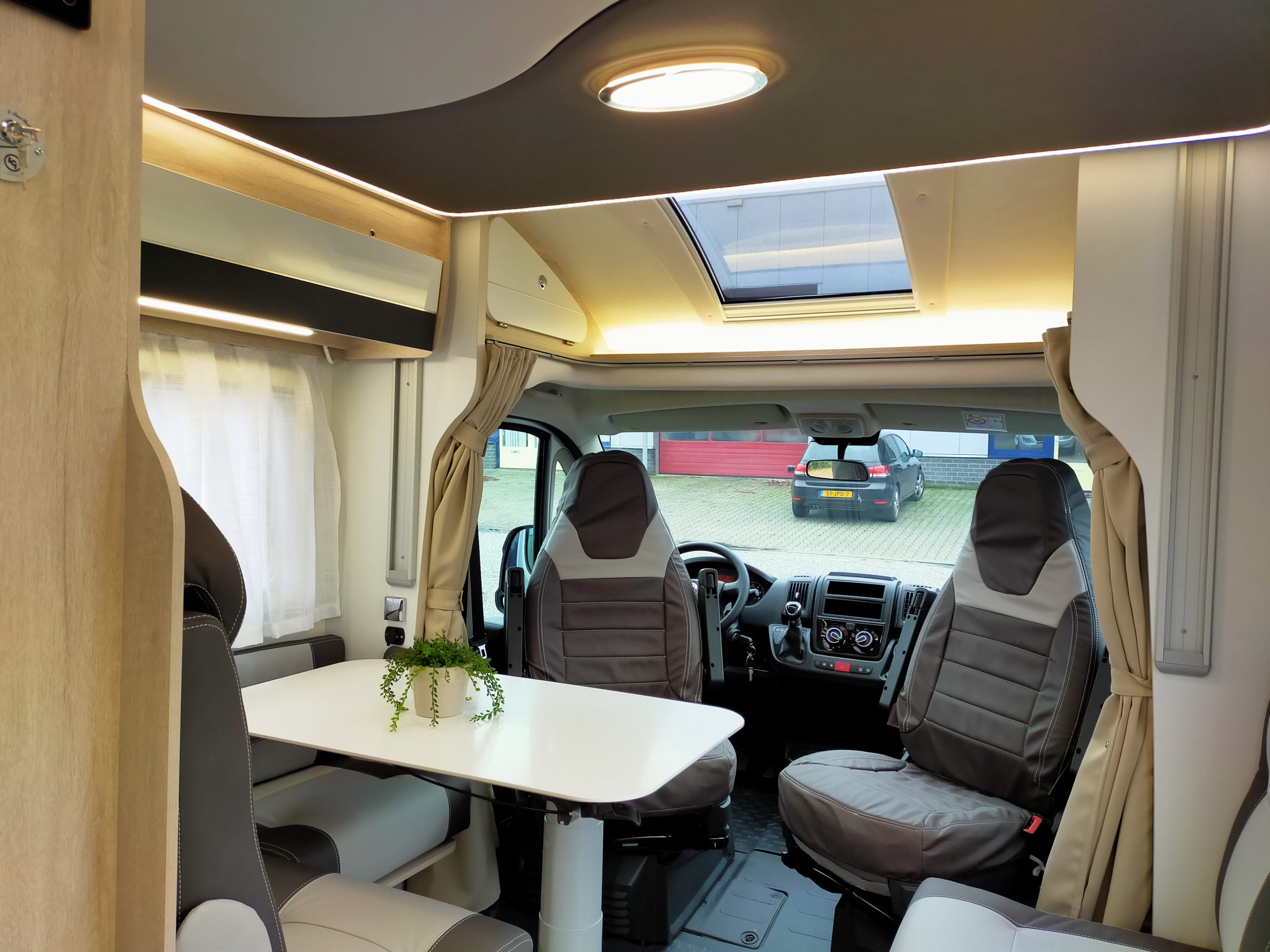 Sun Driver T690 Enkelebedden en hefbed