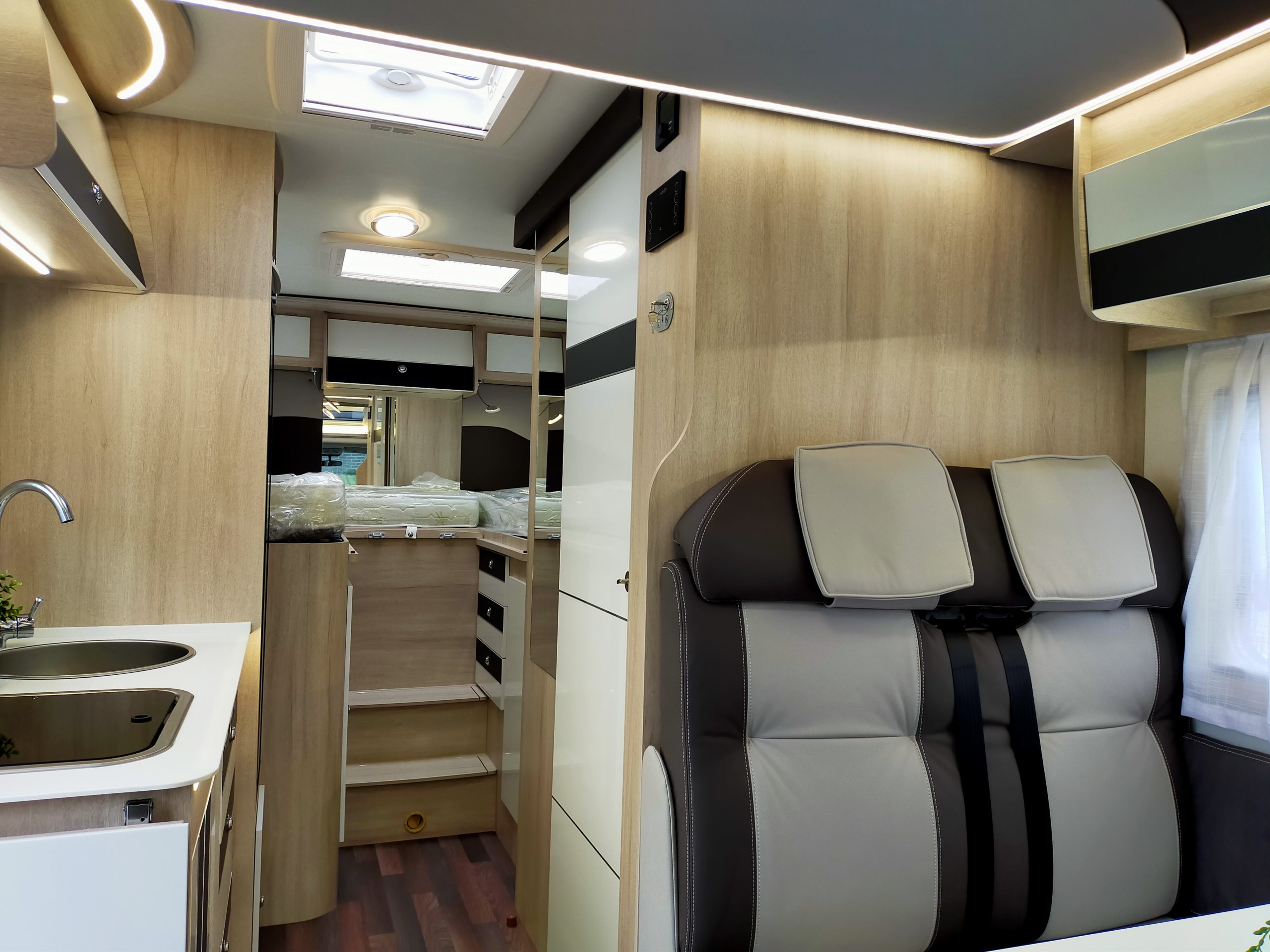 Sun Driver T690 Enkelebedden en hefbed