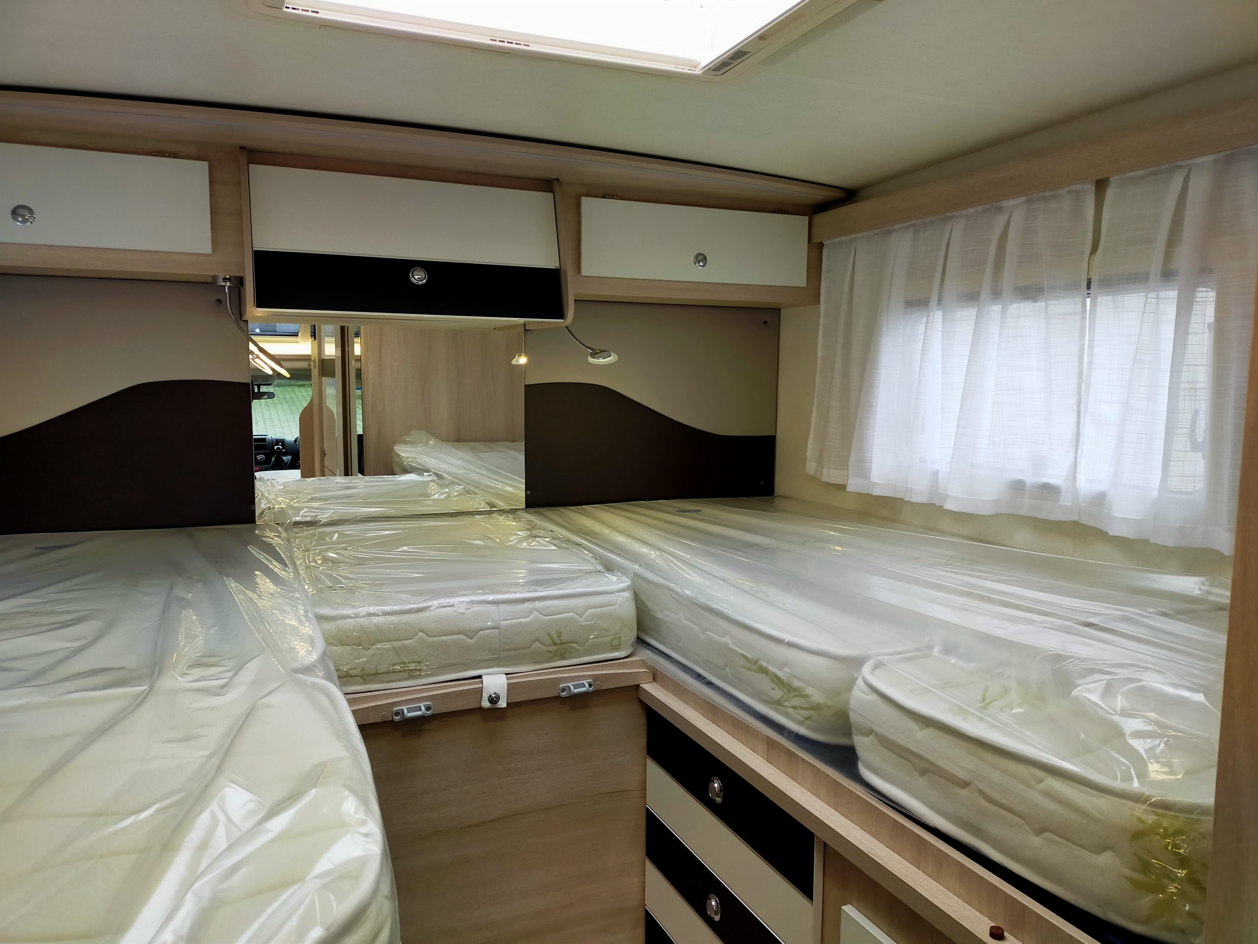 Sun Driver T690 Enkelebedden en hefbed