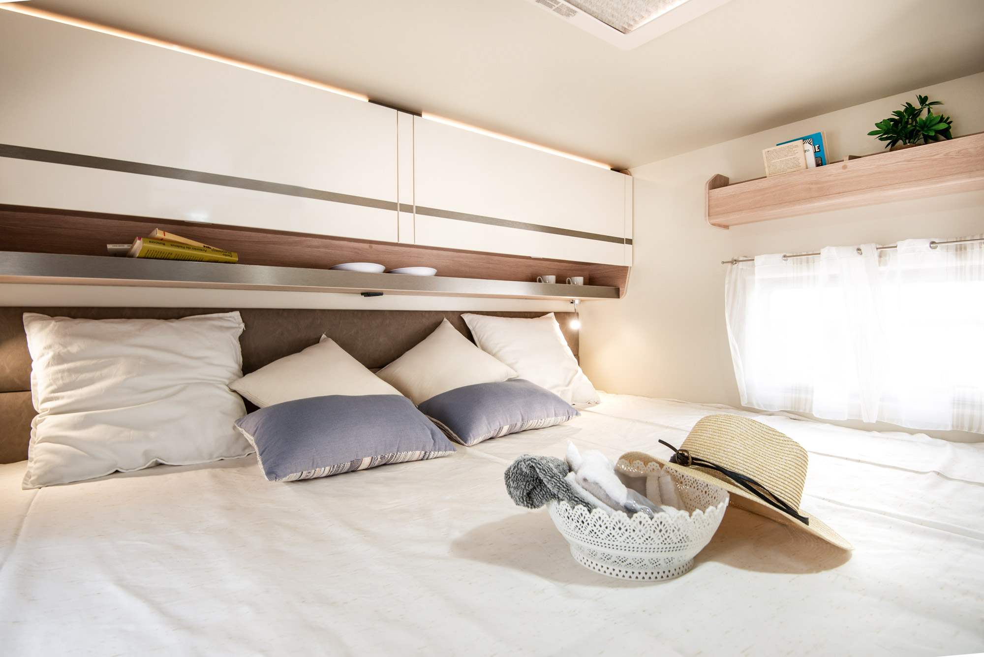 PLA Siena 385 Enkelebedden en hefbed