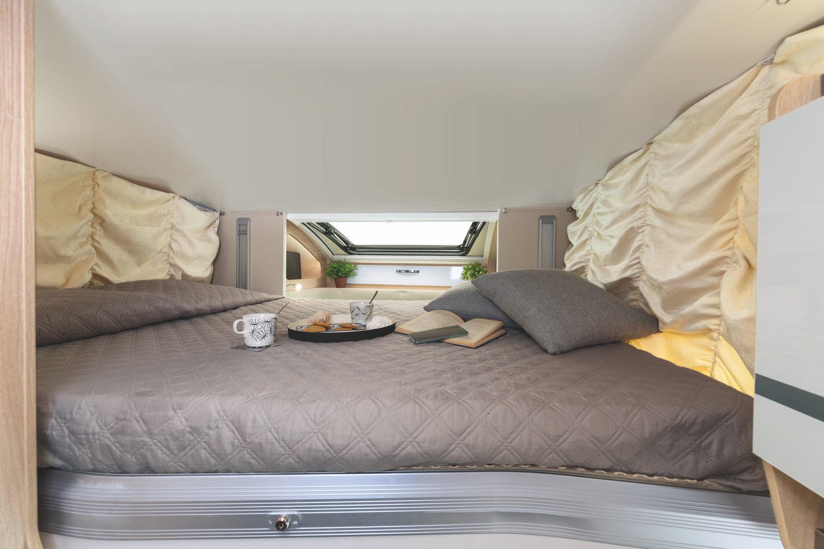 PLA Siena 385 Enkelebedden en hefbed