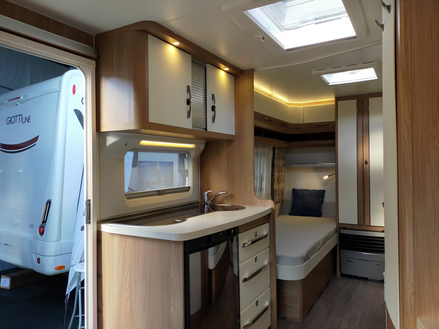 Hobby de Luxe 460 UL