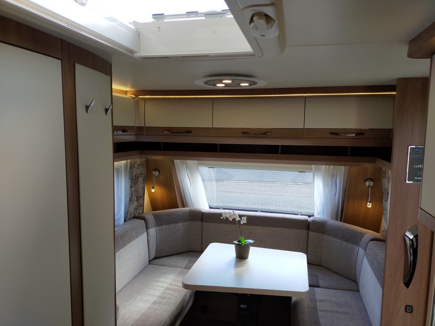 Hobby de Luxe 460 UL