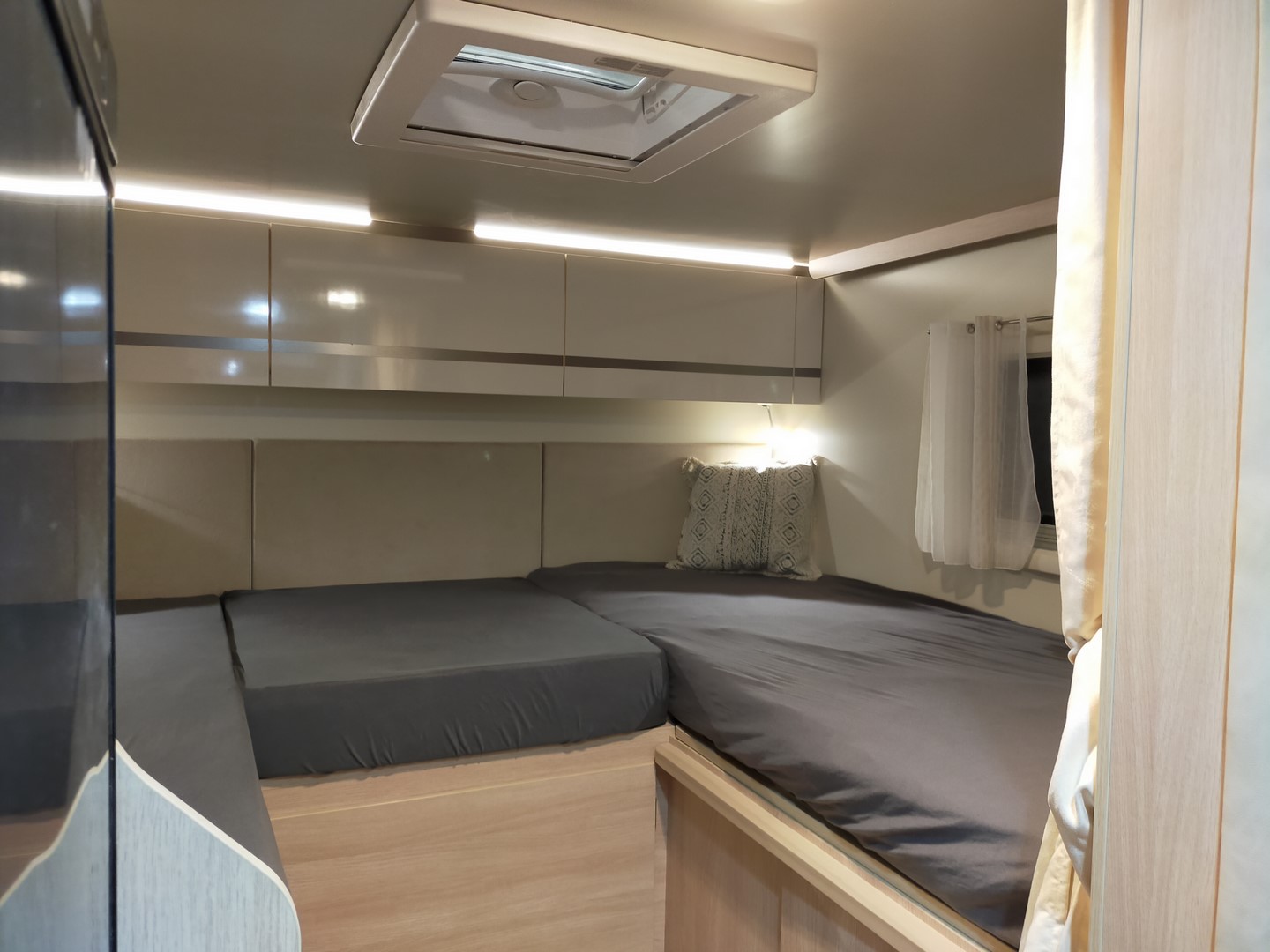 GiottiLine Siena 385 enkelebedden met hefbed 5 pers.