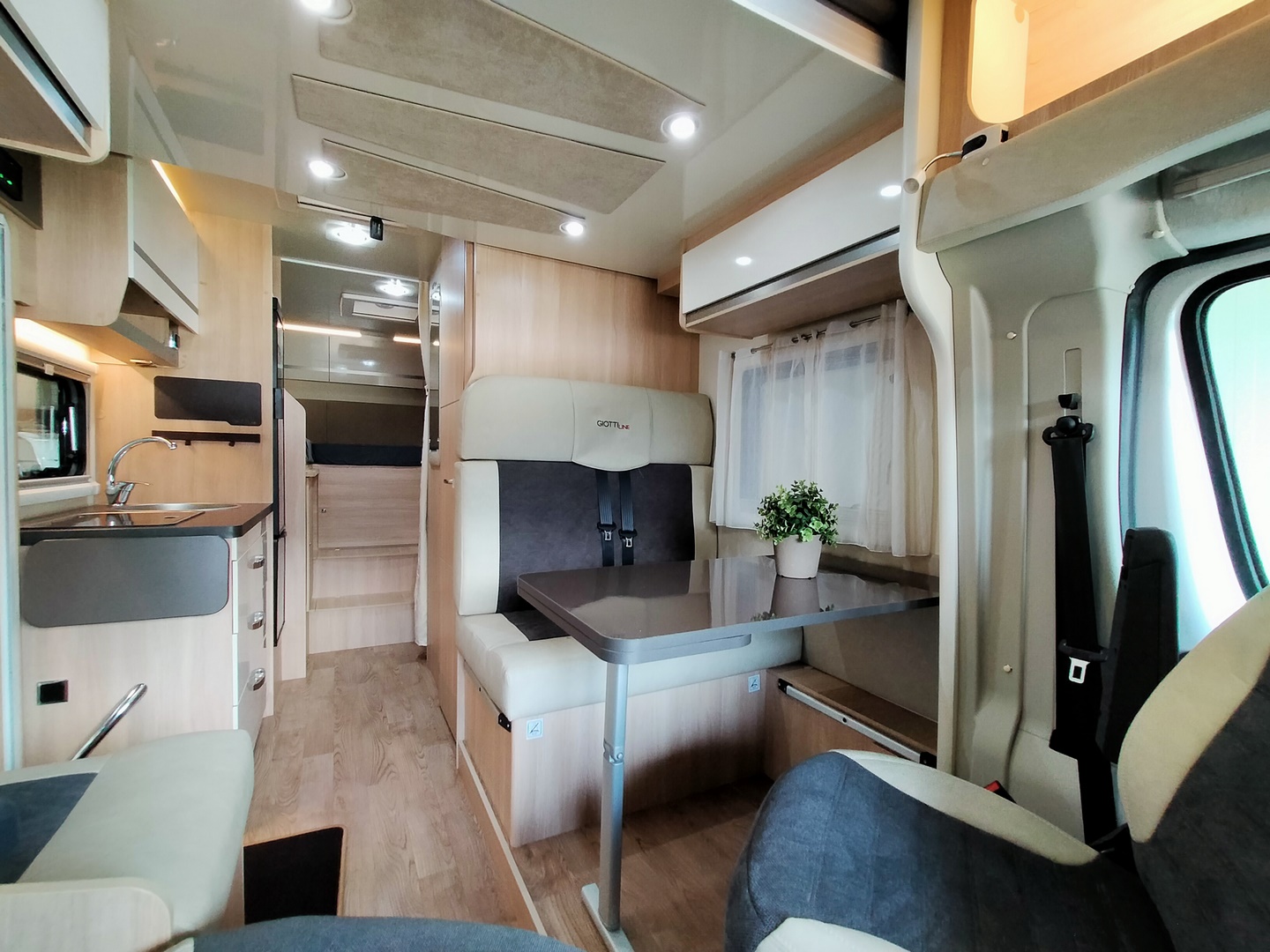 GiottiLine Siena 385 enkelebedden met hefbed 5 pers.