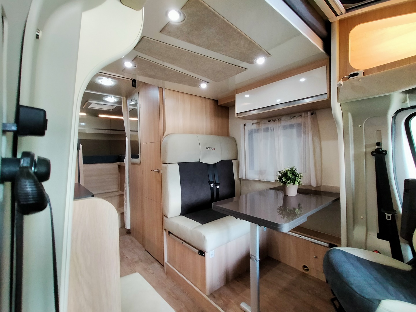 GiottiLine Siena 385 enkelebedden met hefbed 5 pers.