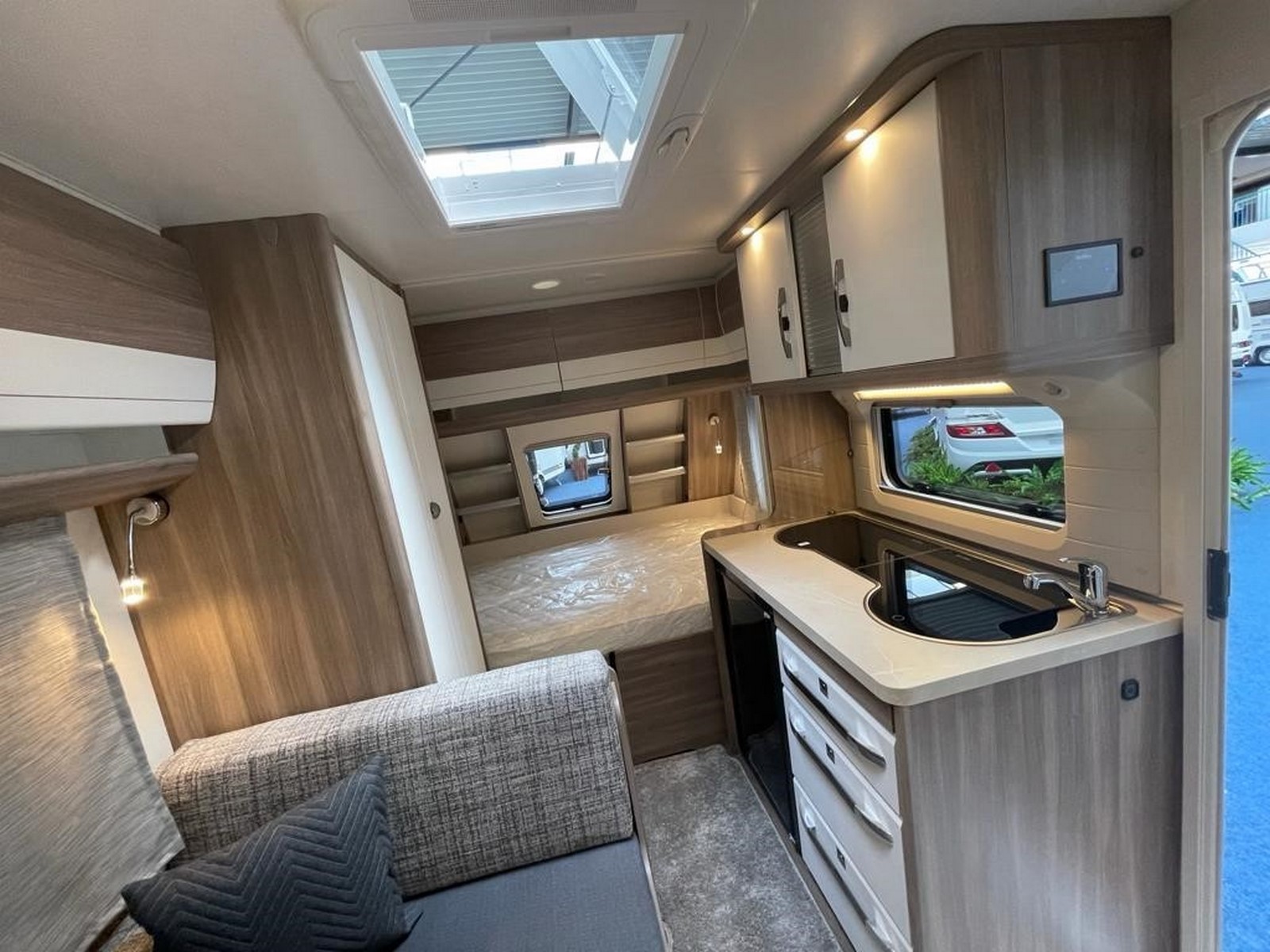 Hobby Ontour 390 SF Nieuw!