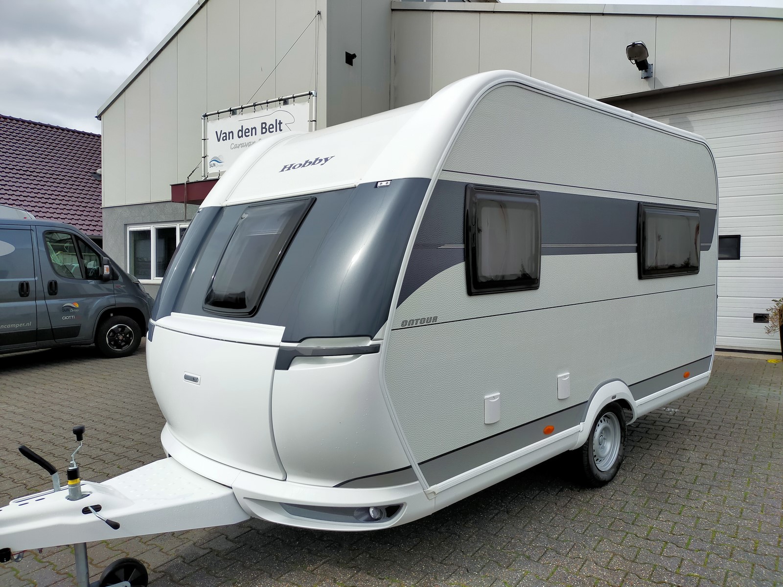 Hobby Ontour 390 SF Nieuw!