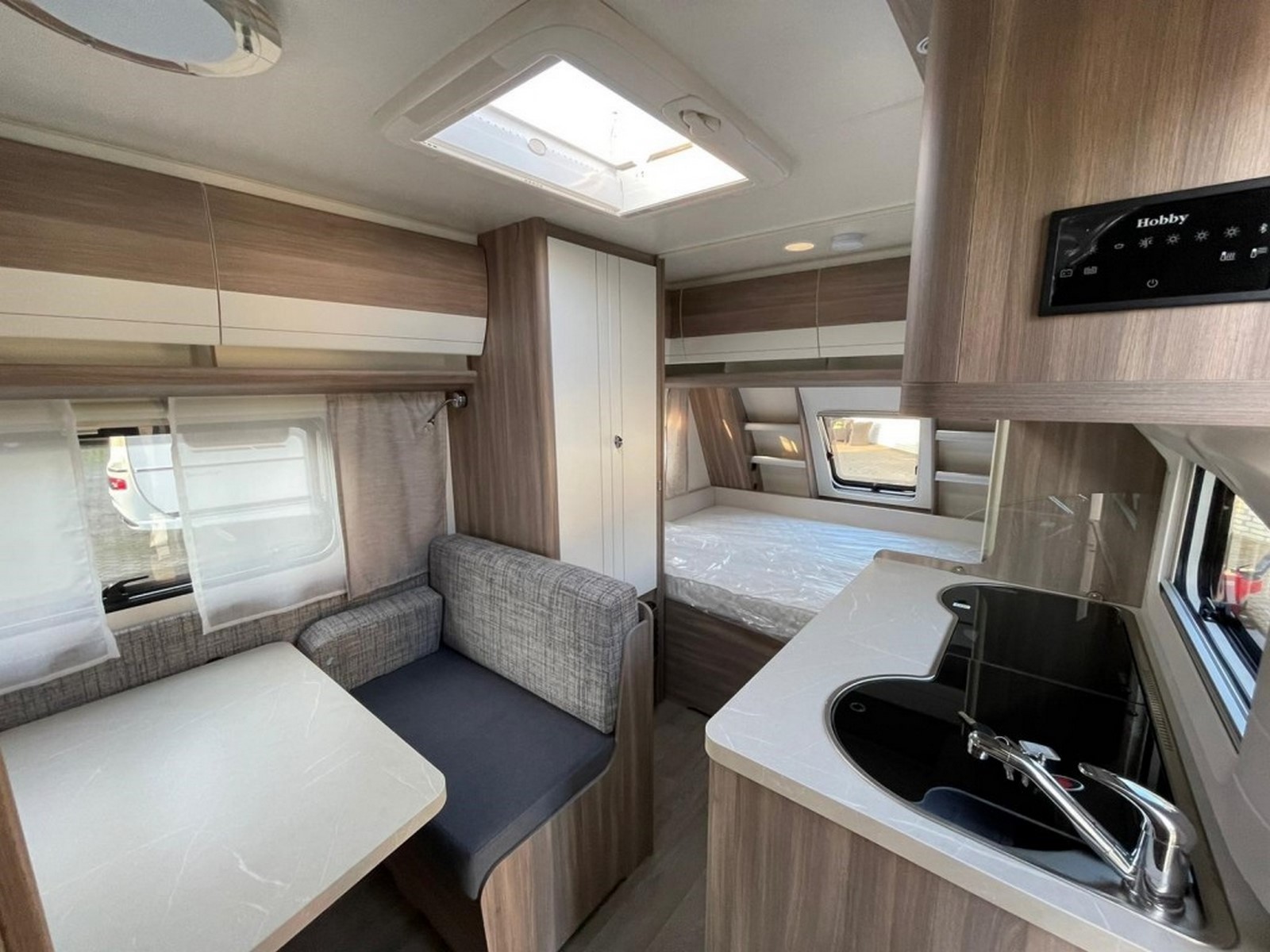 Hobby Ontour 390 SF Nieuw!