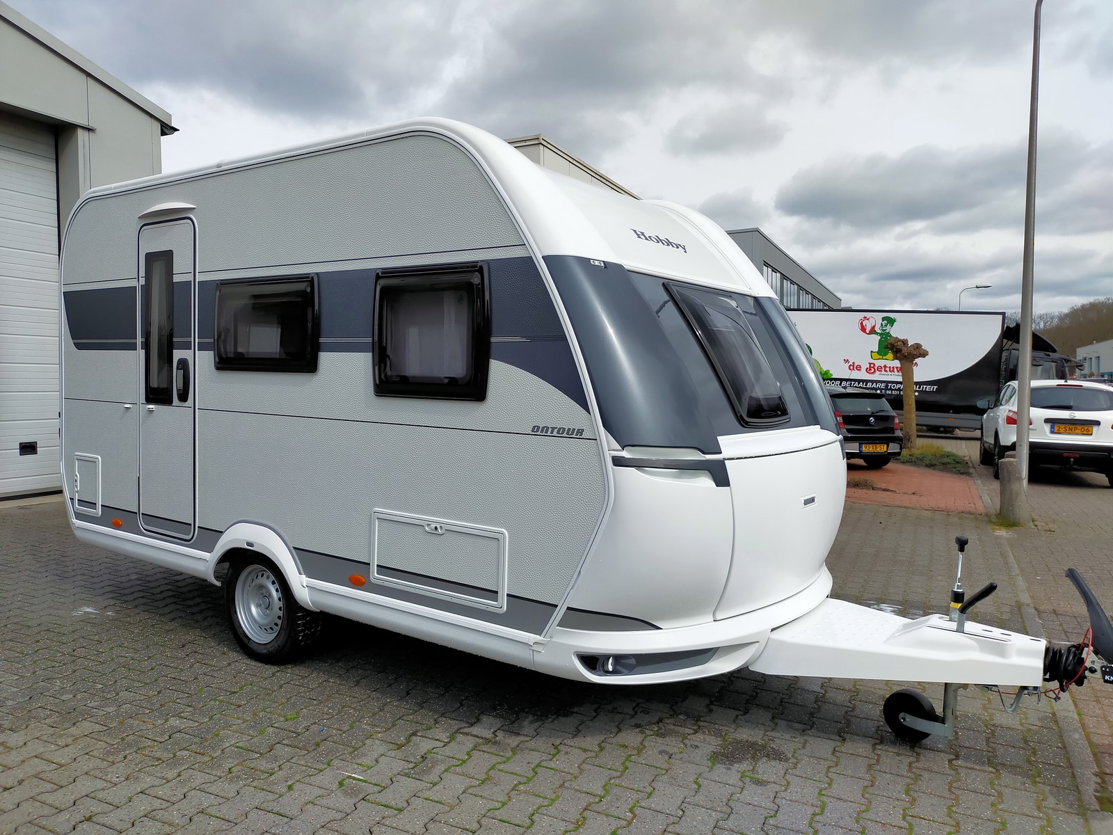 Hobby Ontour 390 SF Nieuw!