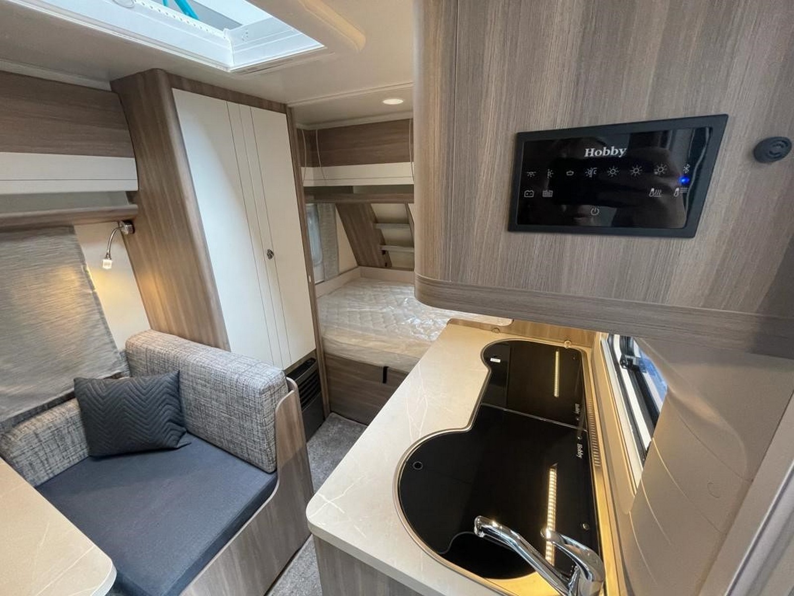 Hobby Ontour 390 SF Nieuw!