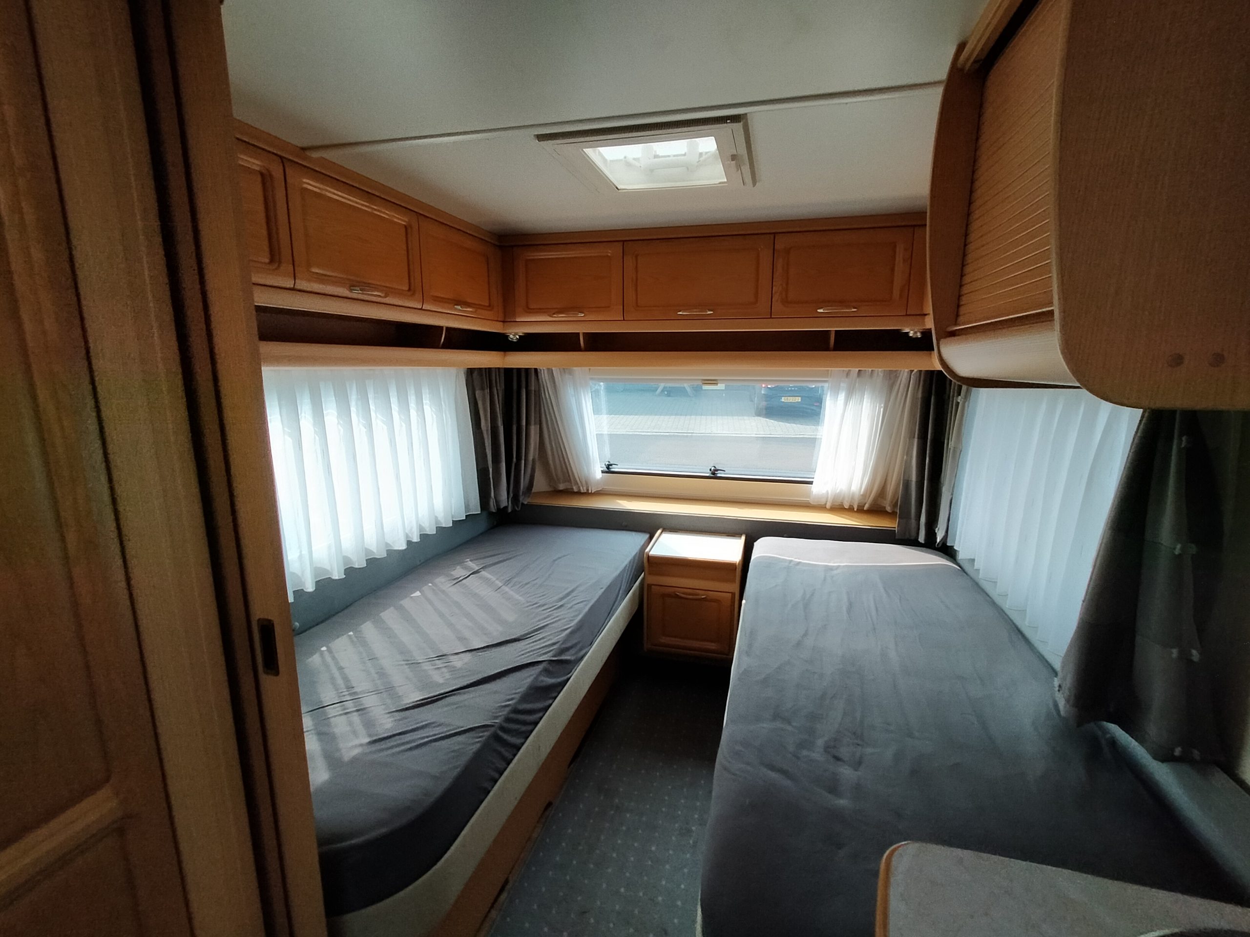 Fendt Platin 510 TG enkelebedden en rondzit