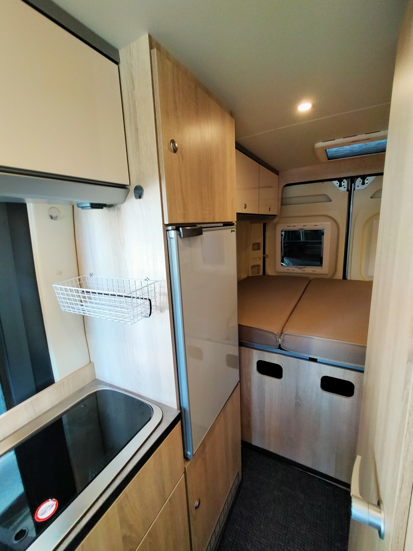 Clever Van Buscamper 599 cm