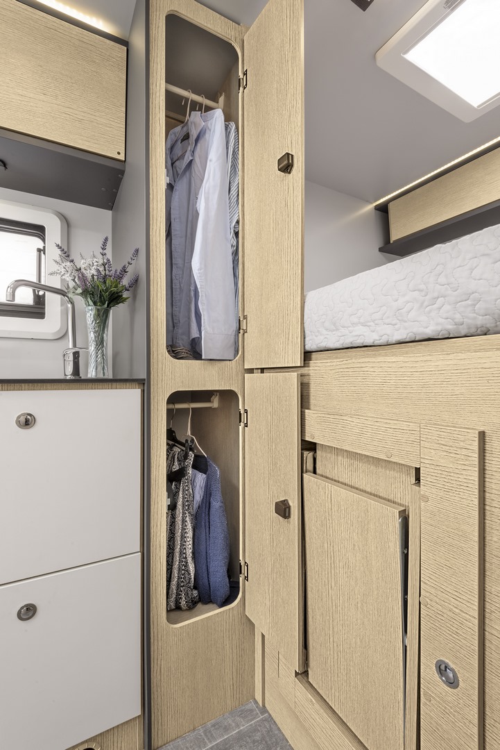 GiottiLine Compact C60 599 cm en 1100 kg laadvermogen!