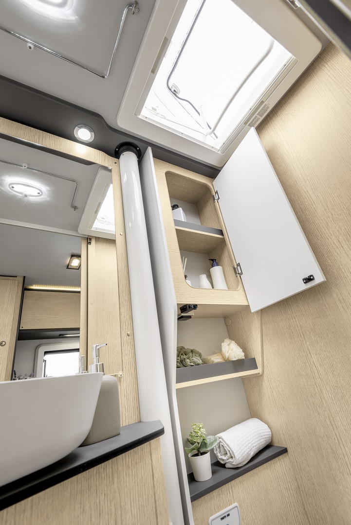 GiottiLine Compact C60 599 cm en 1100 kg laadvermogen!