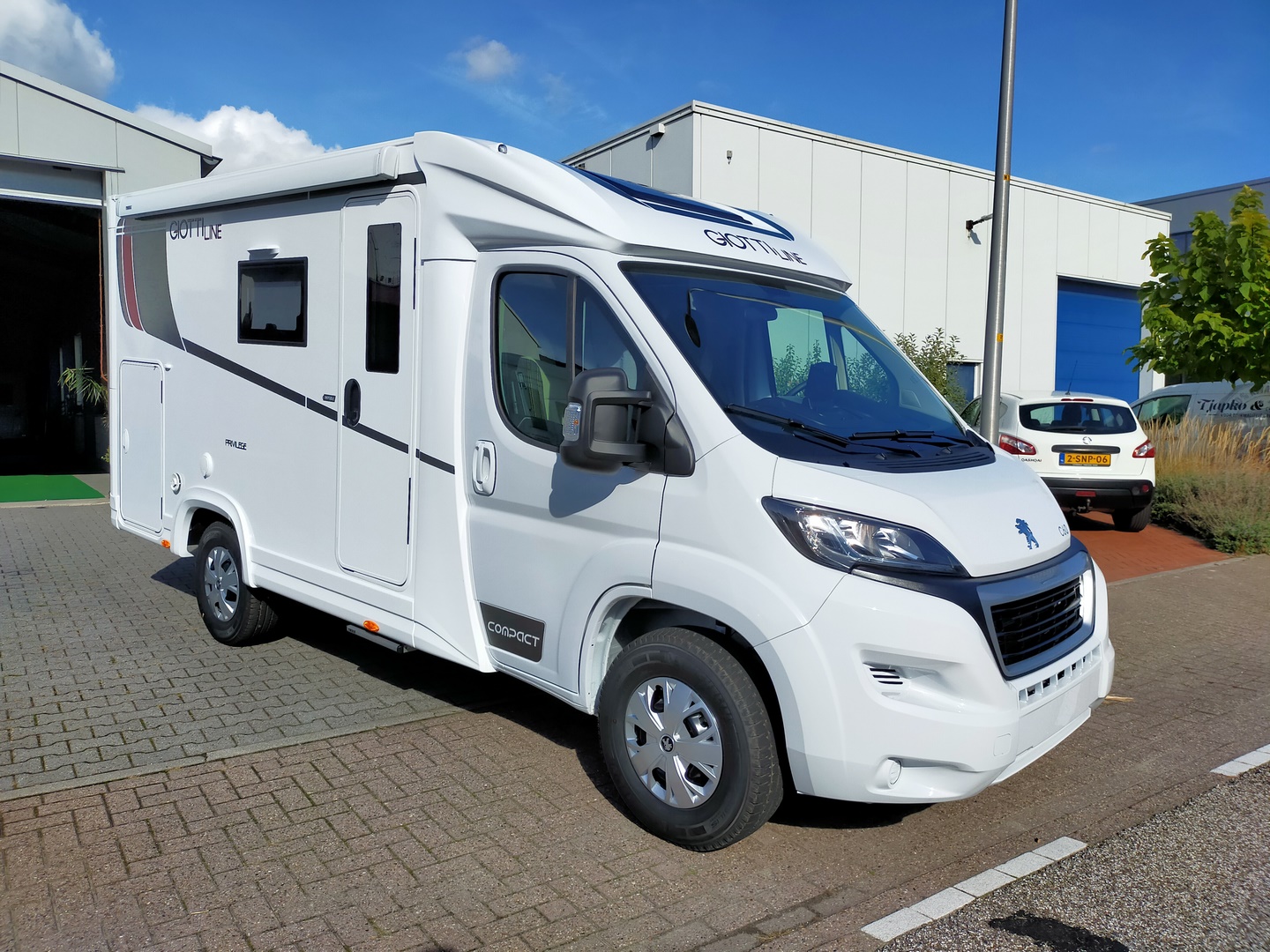 GiottiLine Compact C60 599 cm en 1100 kg laadvermogen!