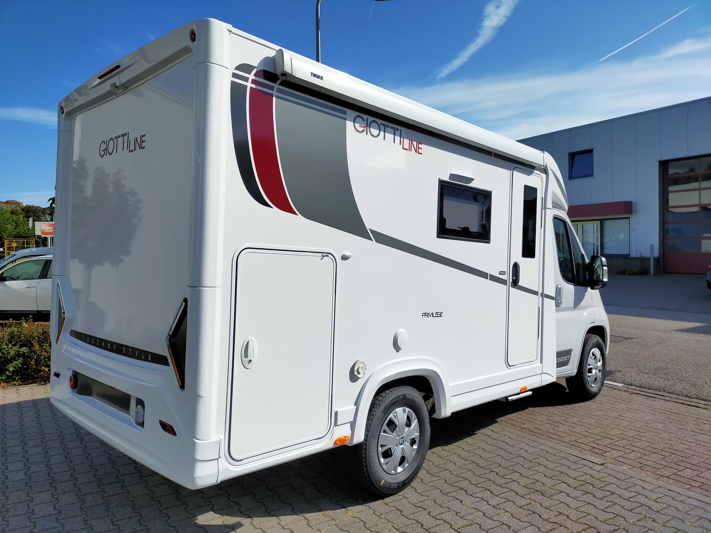 GiottiLine Compact C60 599 cm en 1100 kg laadvermogen!