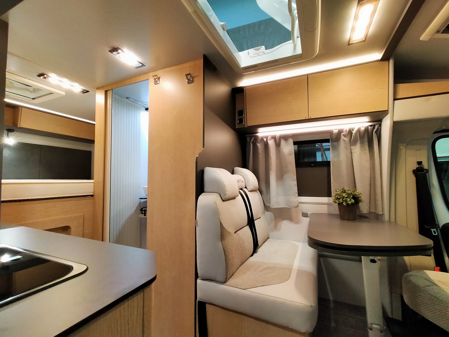 GiottiLine Compact C60 599 cm en 1100 kg laadvermogen!