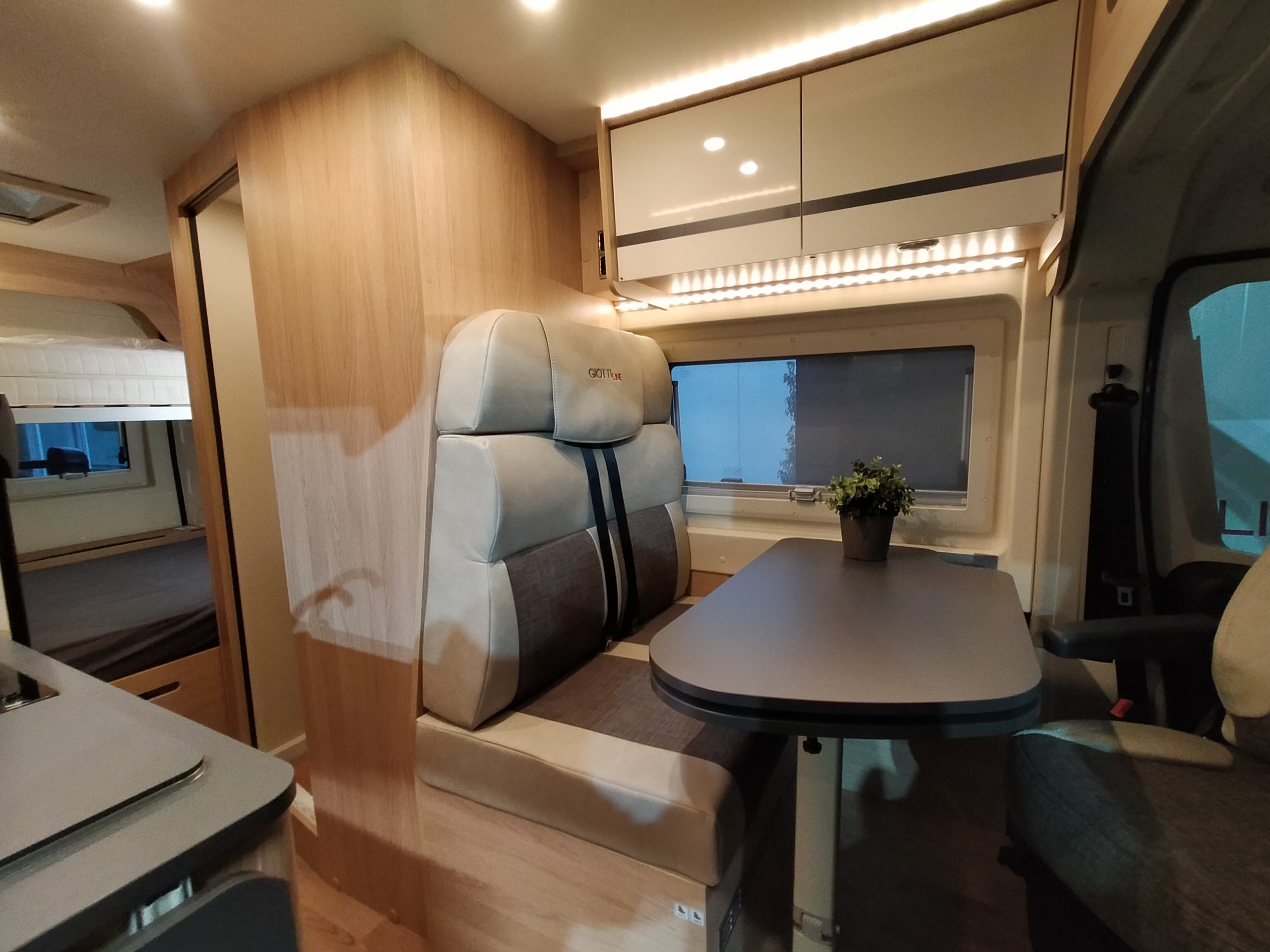 GiottiLine Siena 385 enkelebedden met hefbed 5 pers. Nieuw! model 24