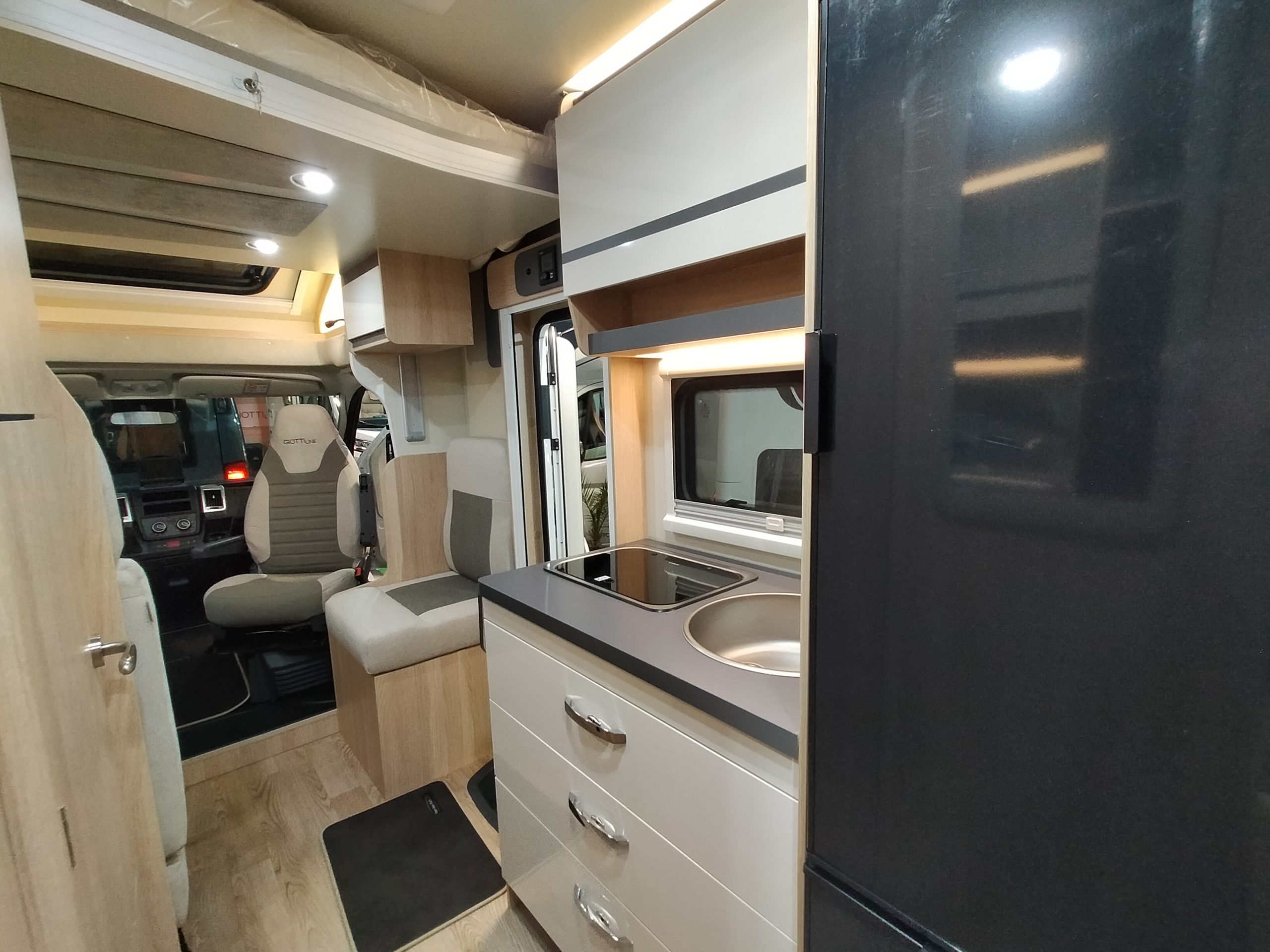 GiottiLine Siena 385 enkelebedden met hefbed 5 pers. Nieuw! model 24