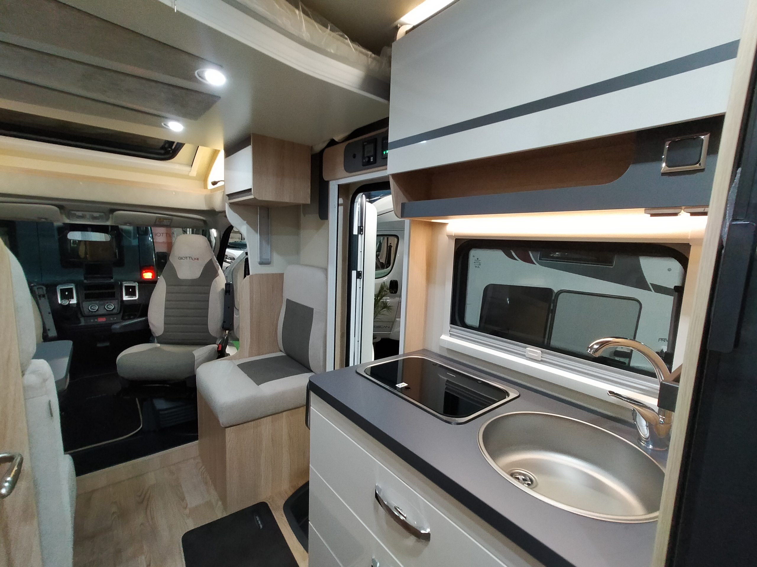 GiottiLine Siena 385 enkelebedden met hefbed 5 pers. Nieuw! model 24