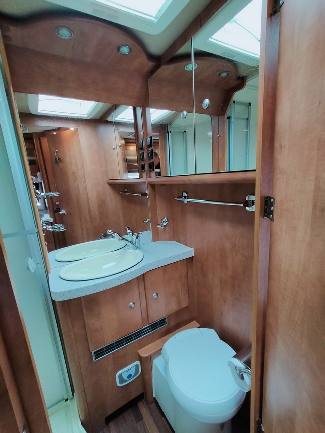 Carthago Chic-C-Line 44