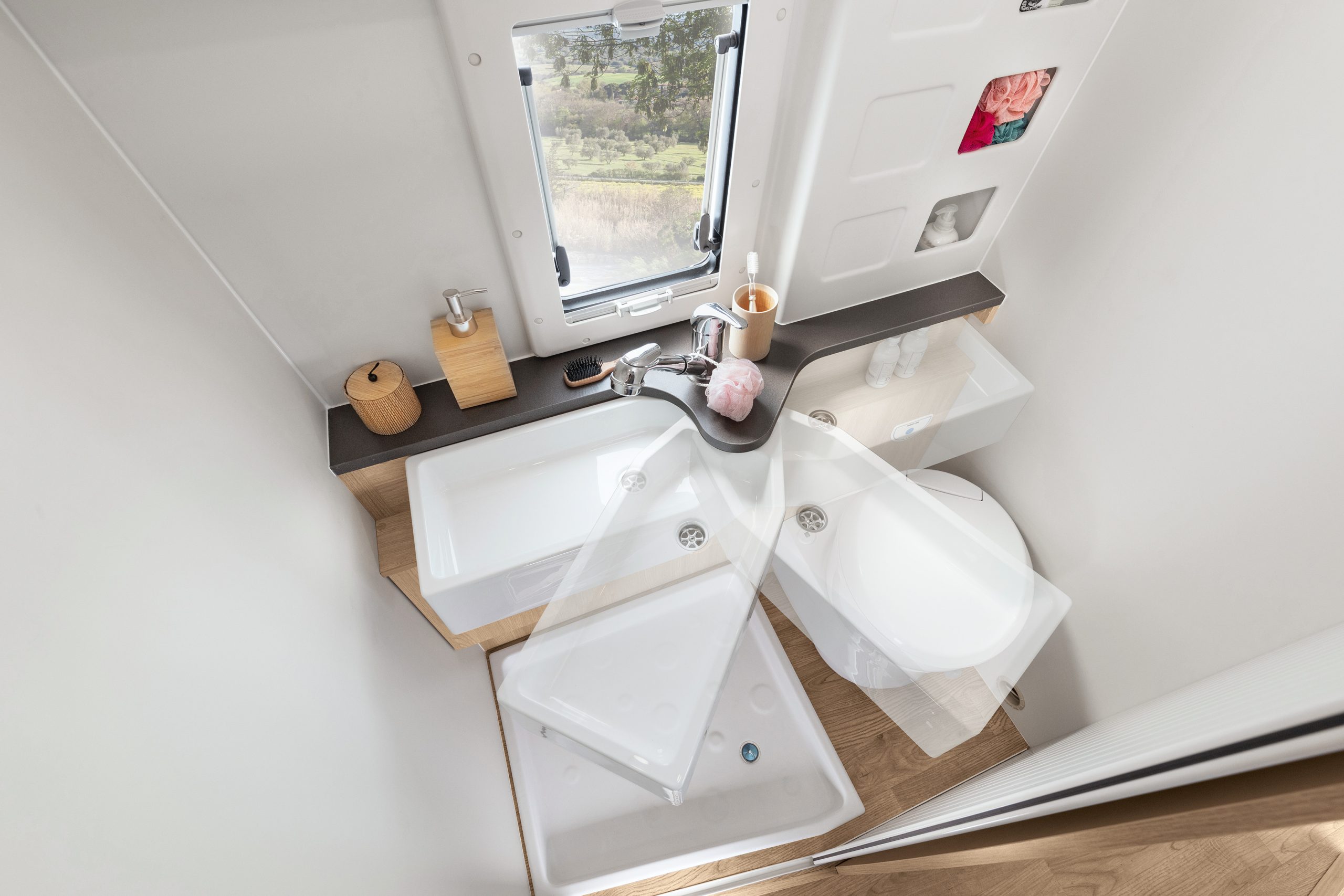 GiottiVan 60B 4 persoons met uitneembare stapelbedden