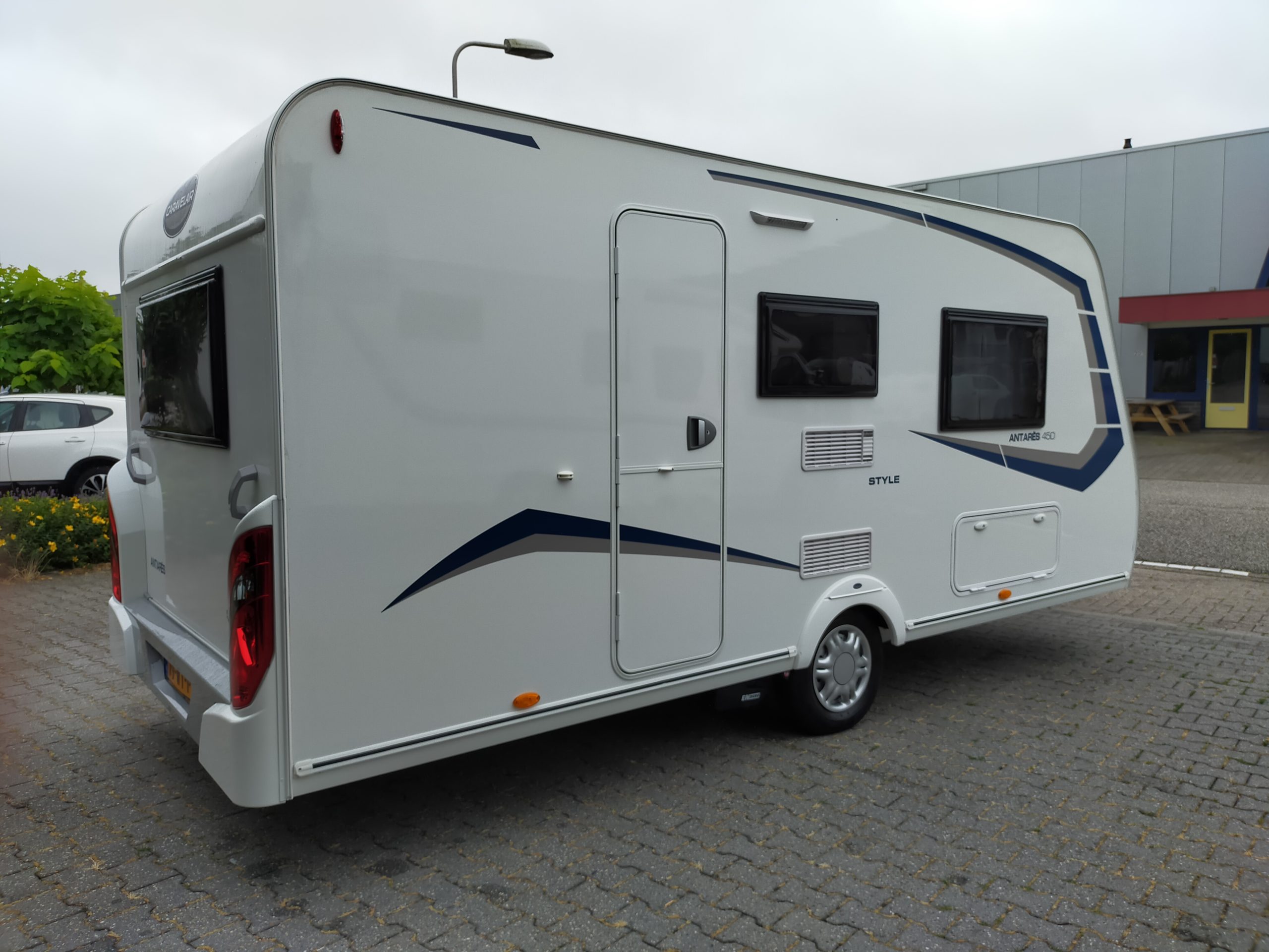 Caravelair Antares Style 450 Lengtebedden