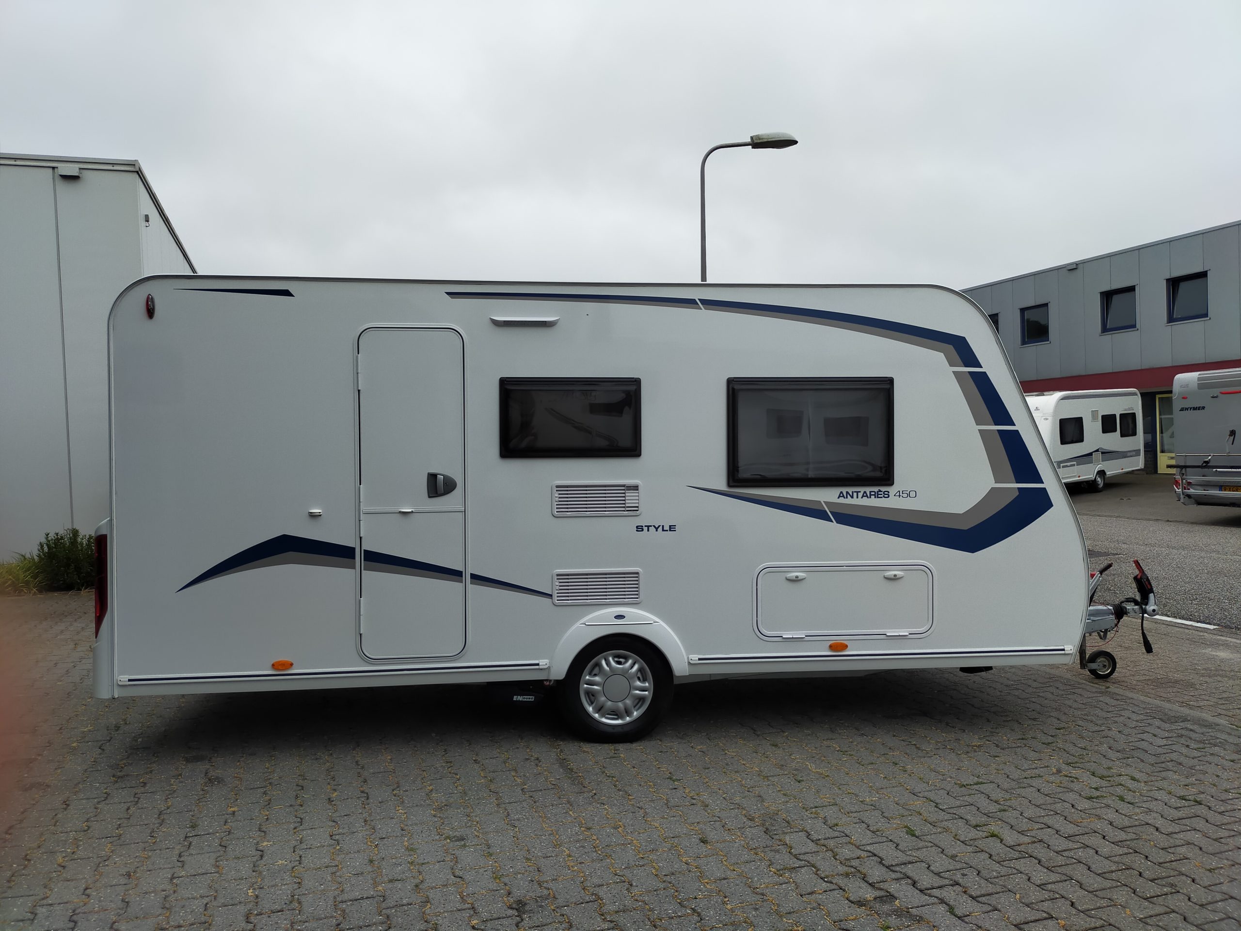 Caravelair Antares Style 450 Lengtebedden