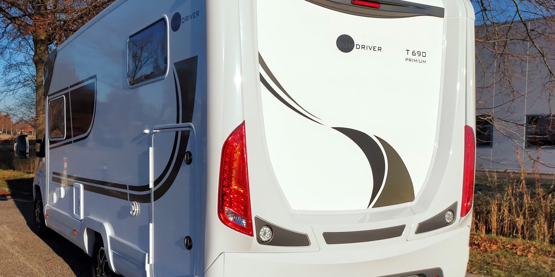 Sun Driver T690 Premium Automaat Van den Belt Caravan en Camper RIJSSEN (9)