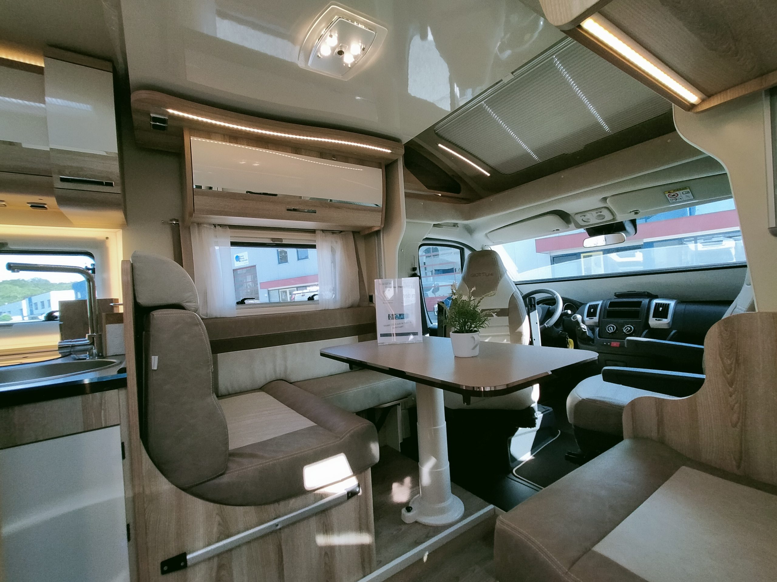 GiottiLine Therry T37 enkelebedden/lengtebedden en hefbed 5 persoons!