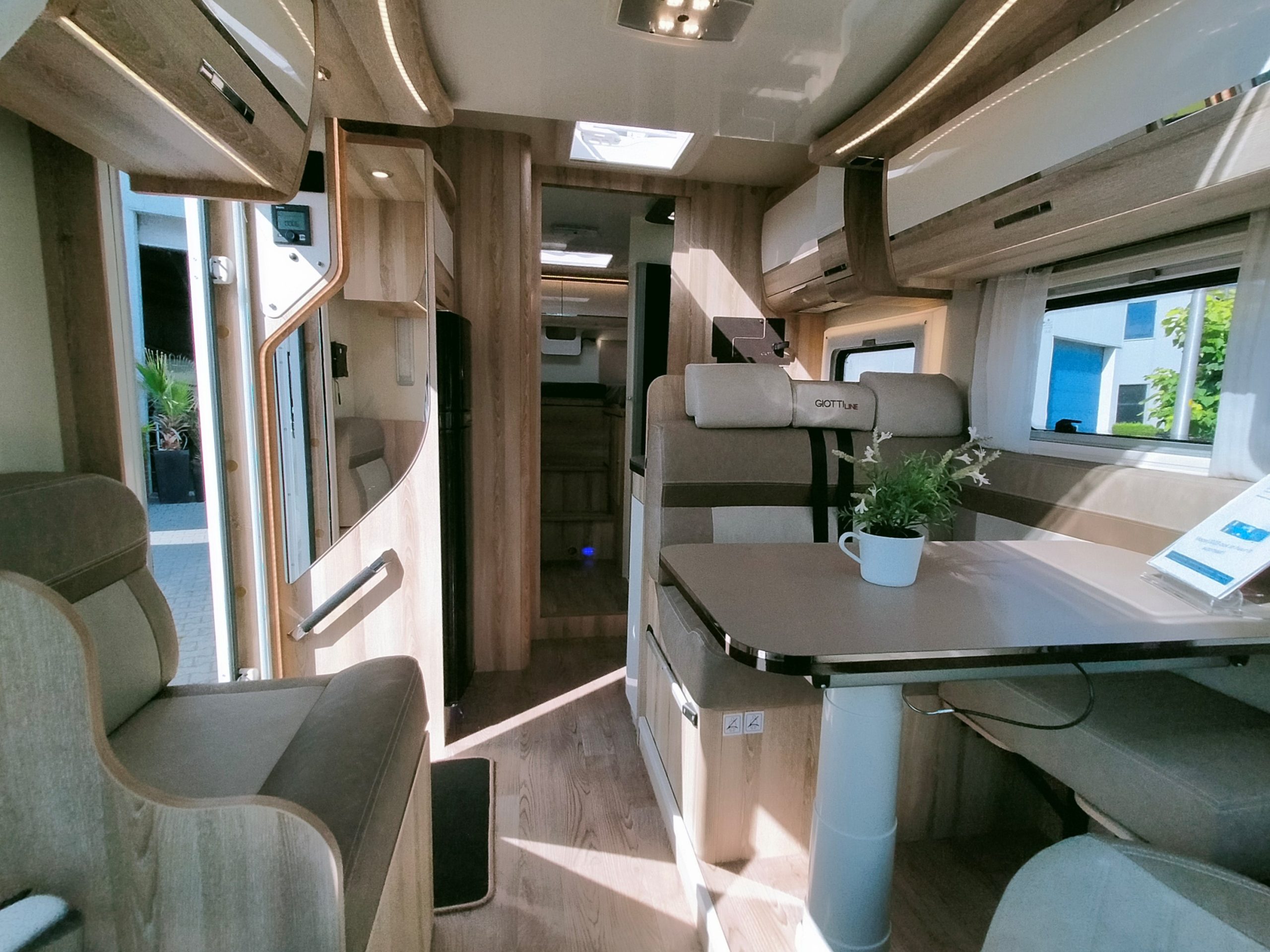 GiottiLine Therry T37 enkelebedden/lengtebedden en hefbed 5 persoons!