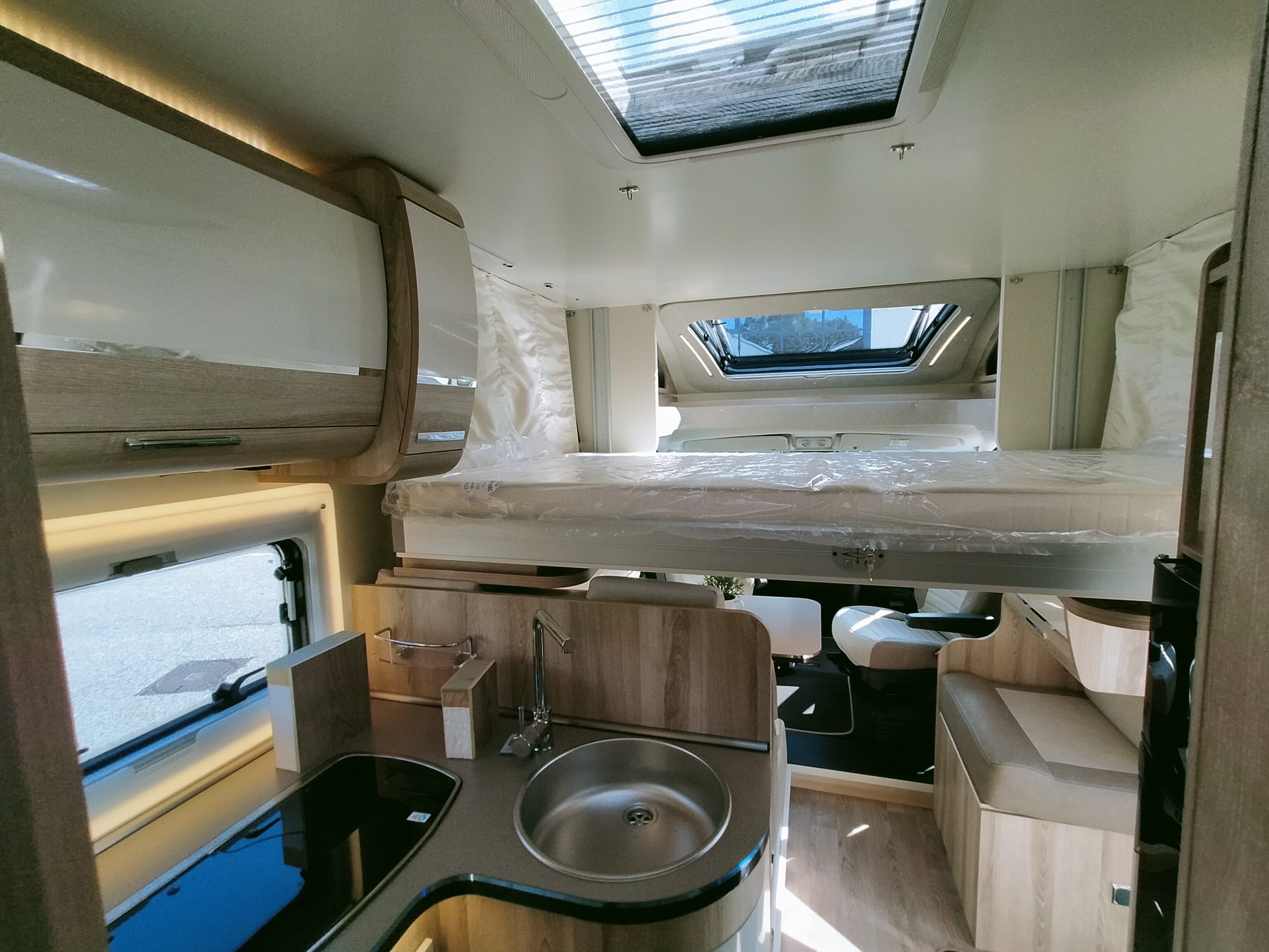 GiottiLine Therry T37 enkelebedden/lengtebedden en hefbed 5 persoons!