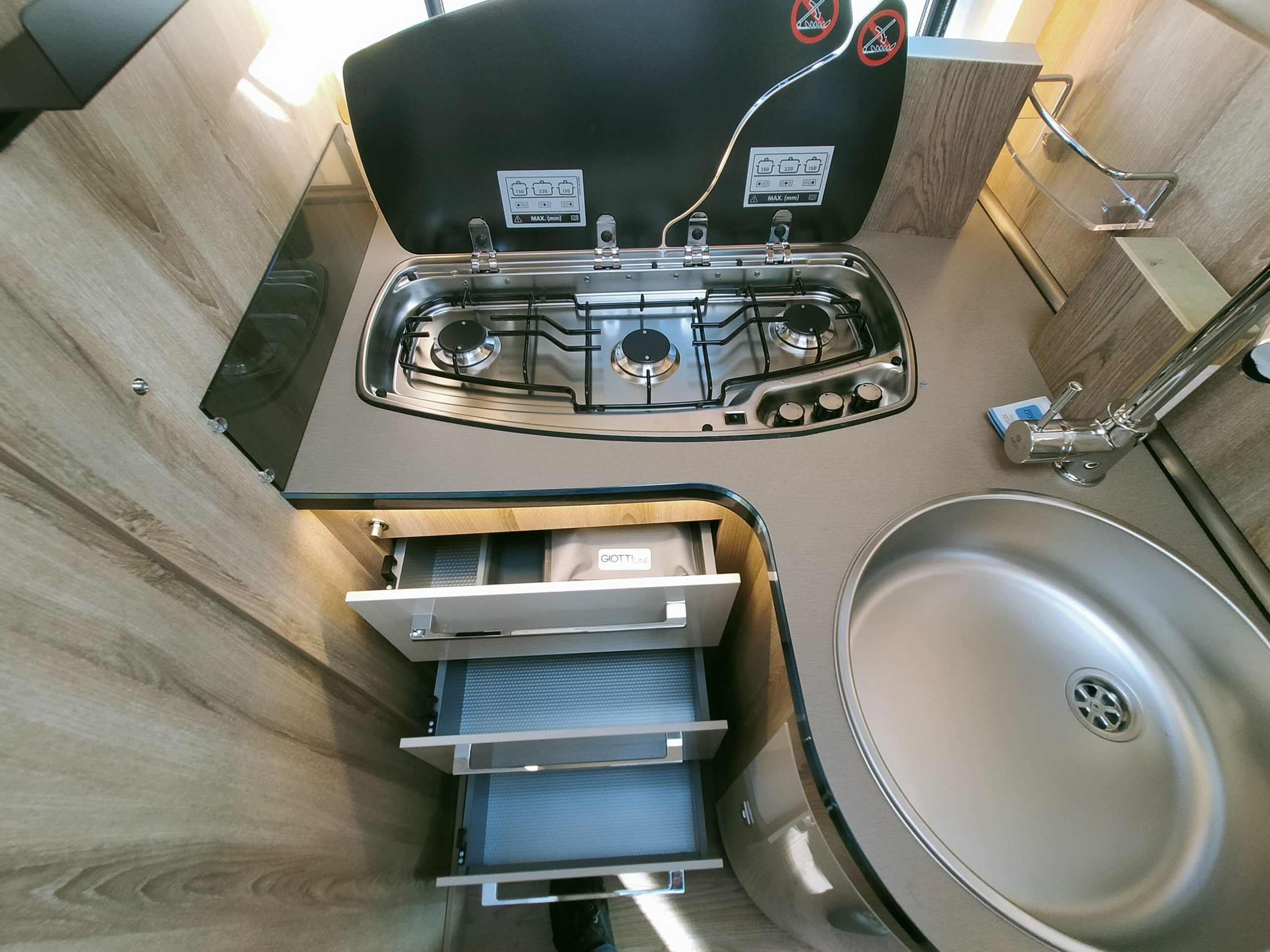 GiottiLine Therry T37 enkelebedden/lengtebedden en hefbed 5 persoons!