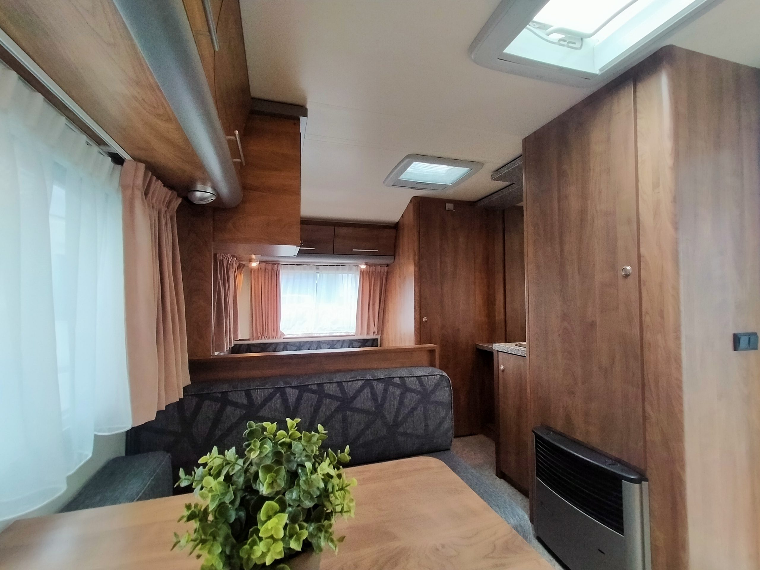 Home Star Racer 40 met fransbed