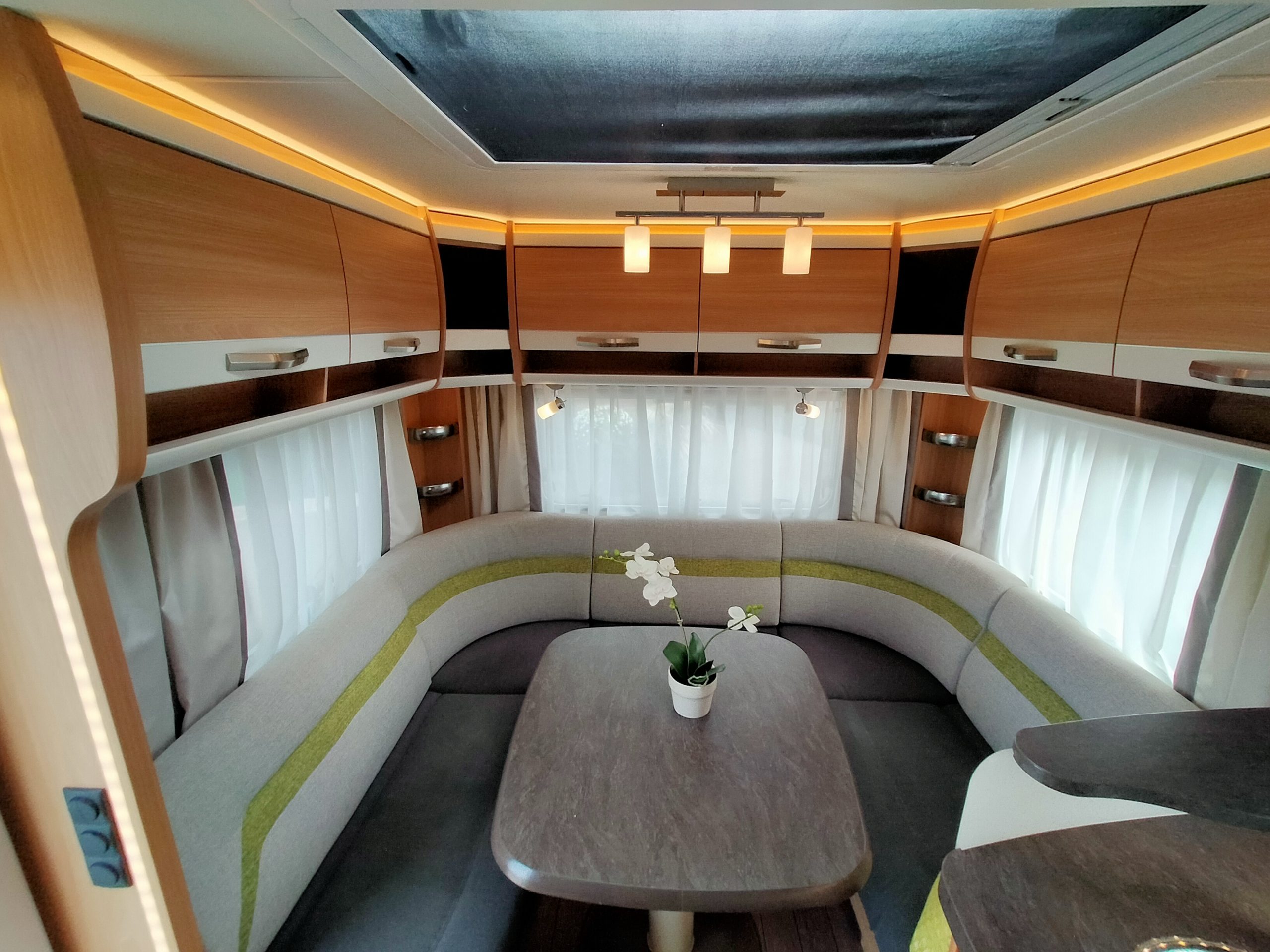 Knaus Suwind 500 FU ZILVER Selection