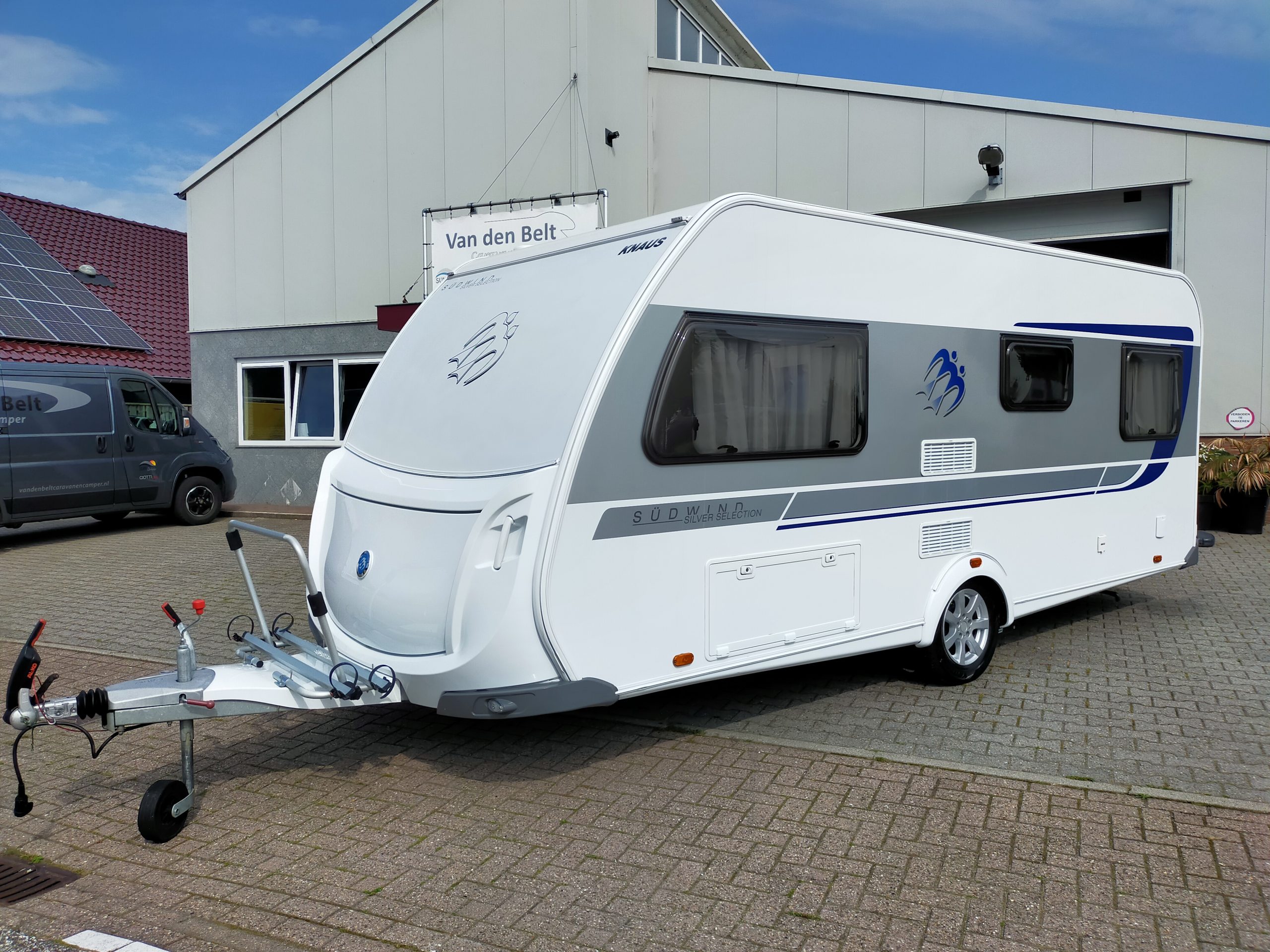 Knaus Suwind 500 FU ZILVER Selection