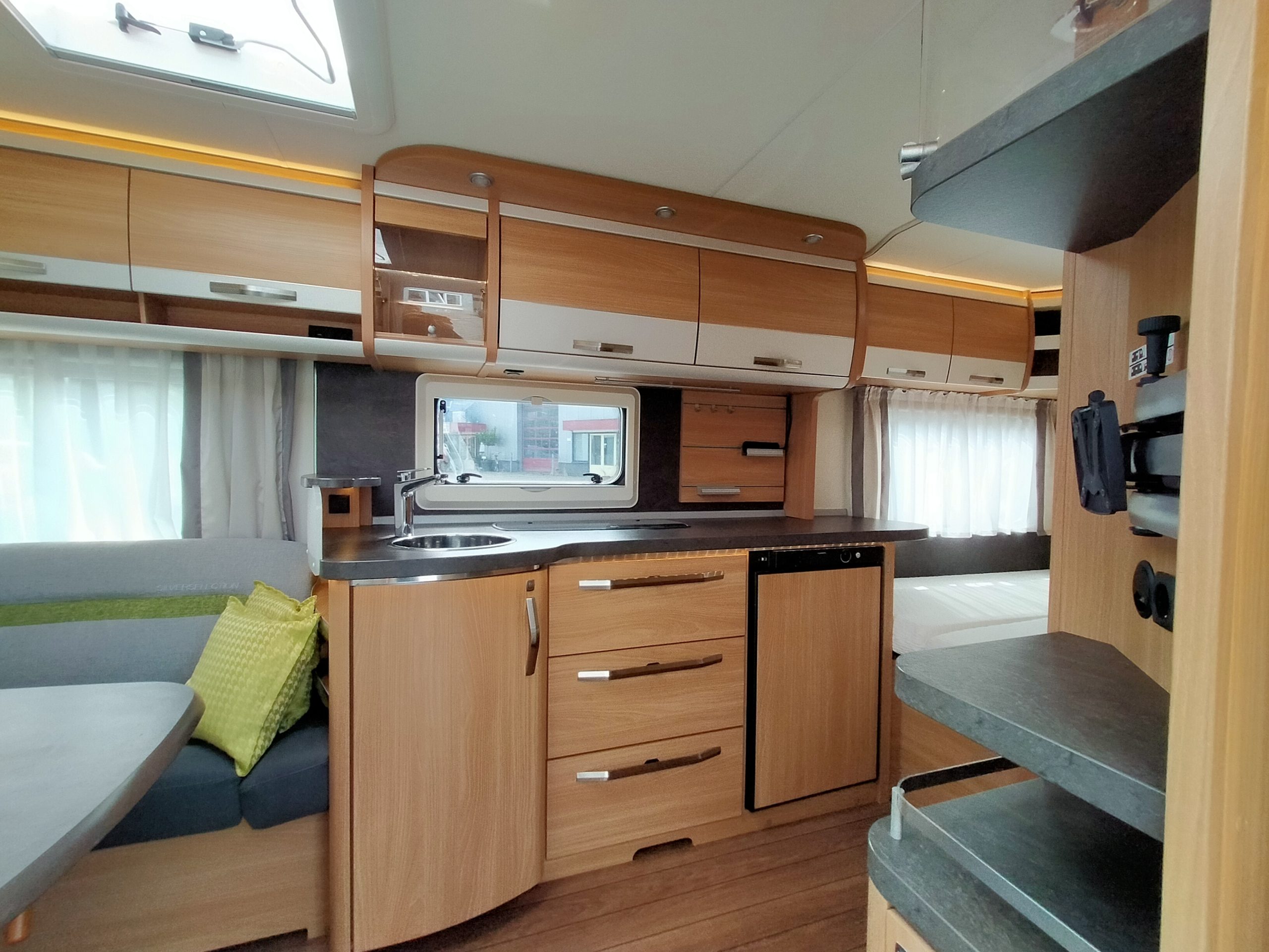 Knaus Suwind 500 FU ZILVER Selection