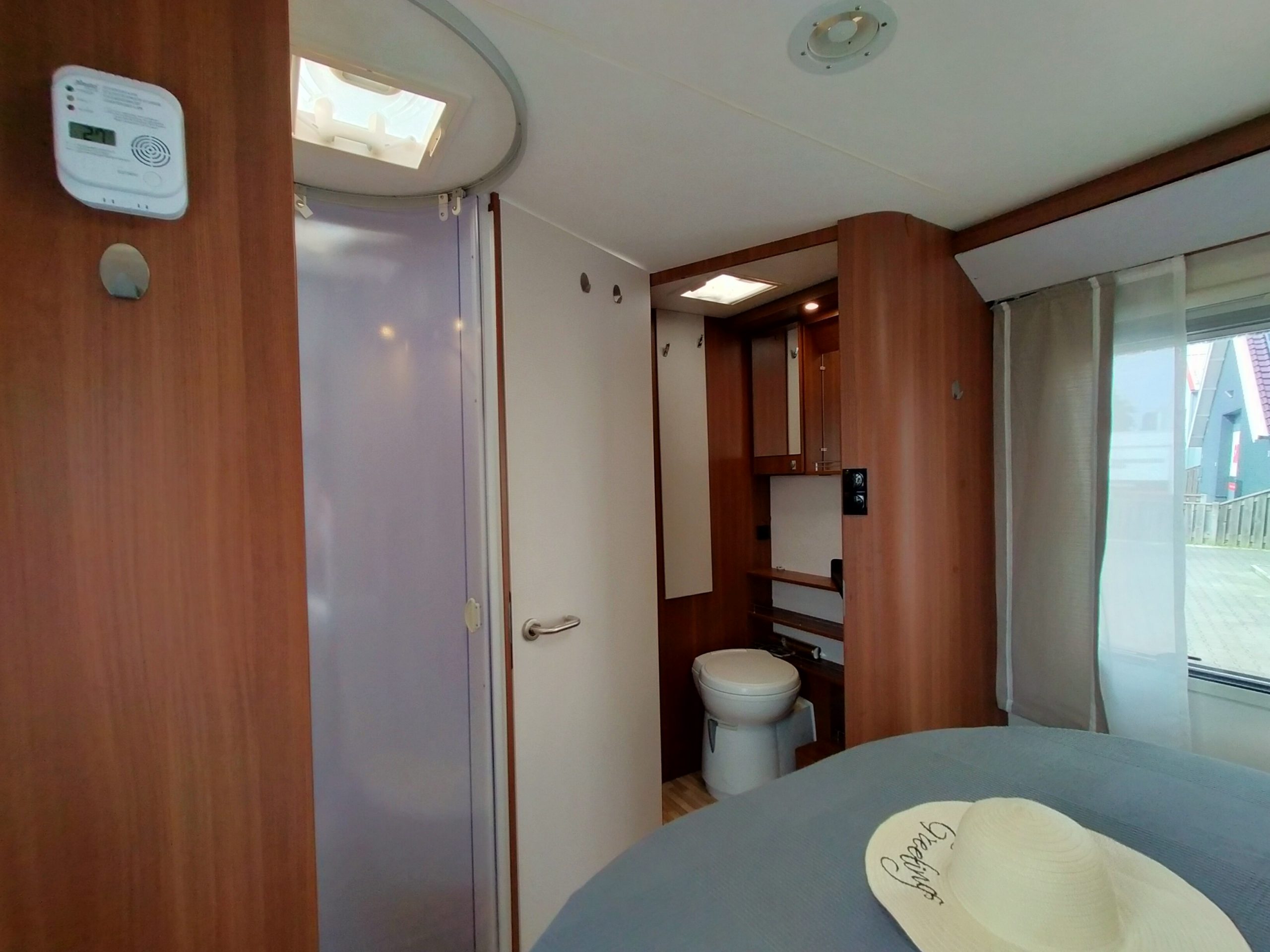 LMC Cruiser T 722 Qeensbed