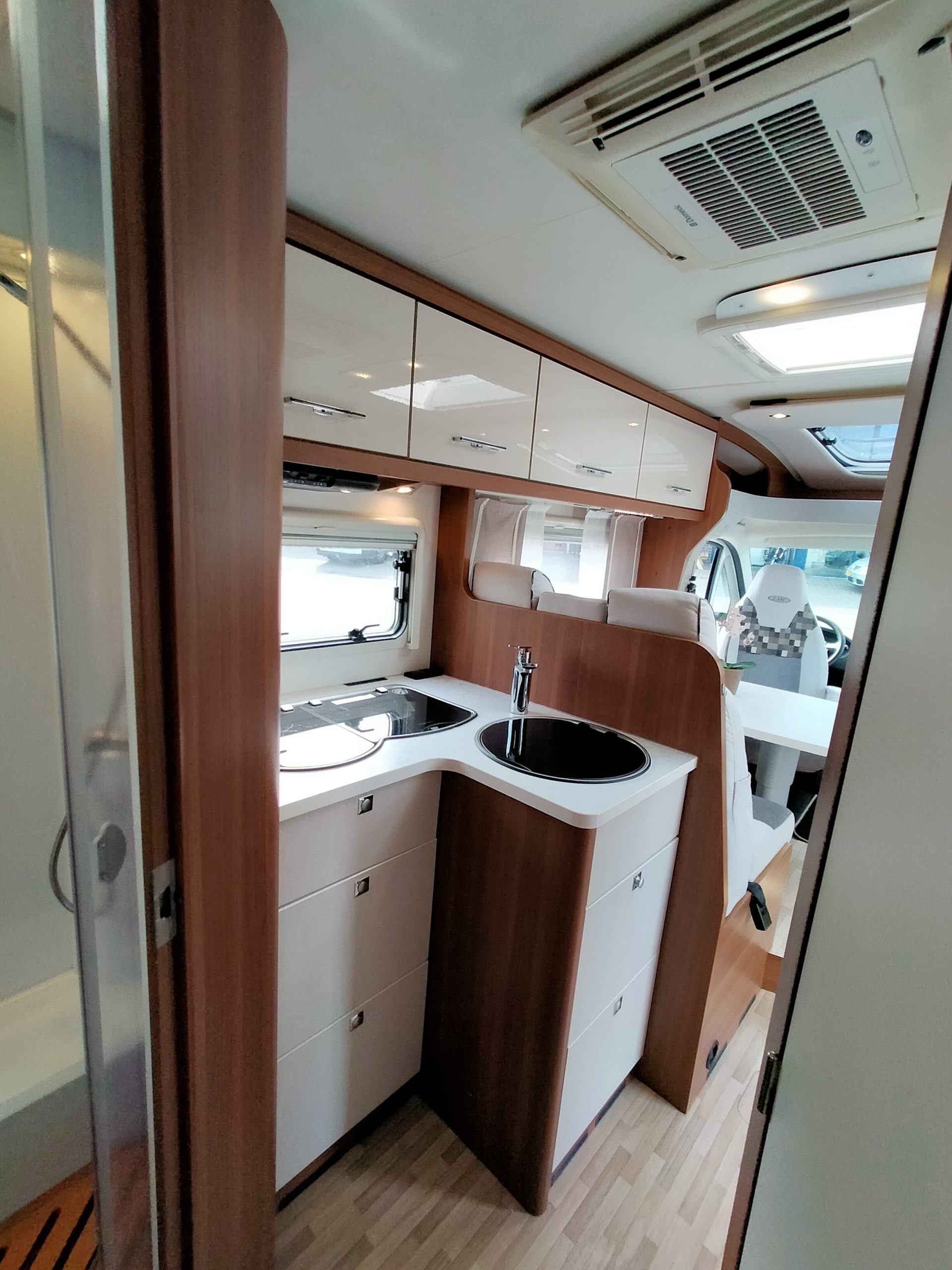 LMC Cruiser T 722 Qeensbed