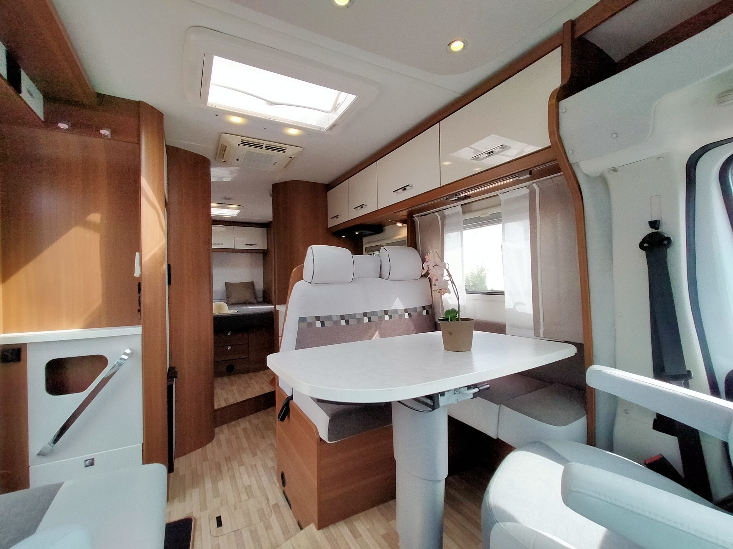 LMC Cruiser T 722 Qeensbed