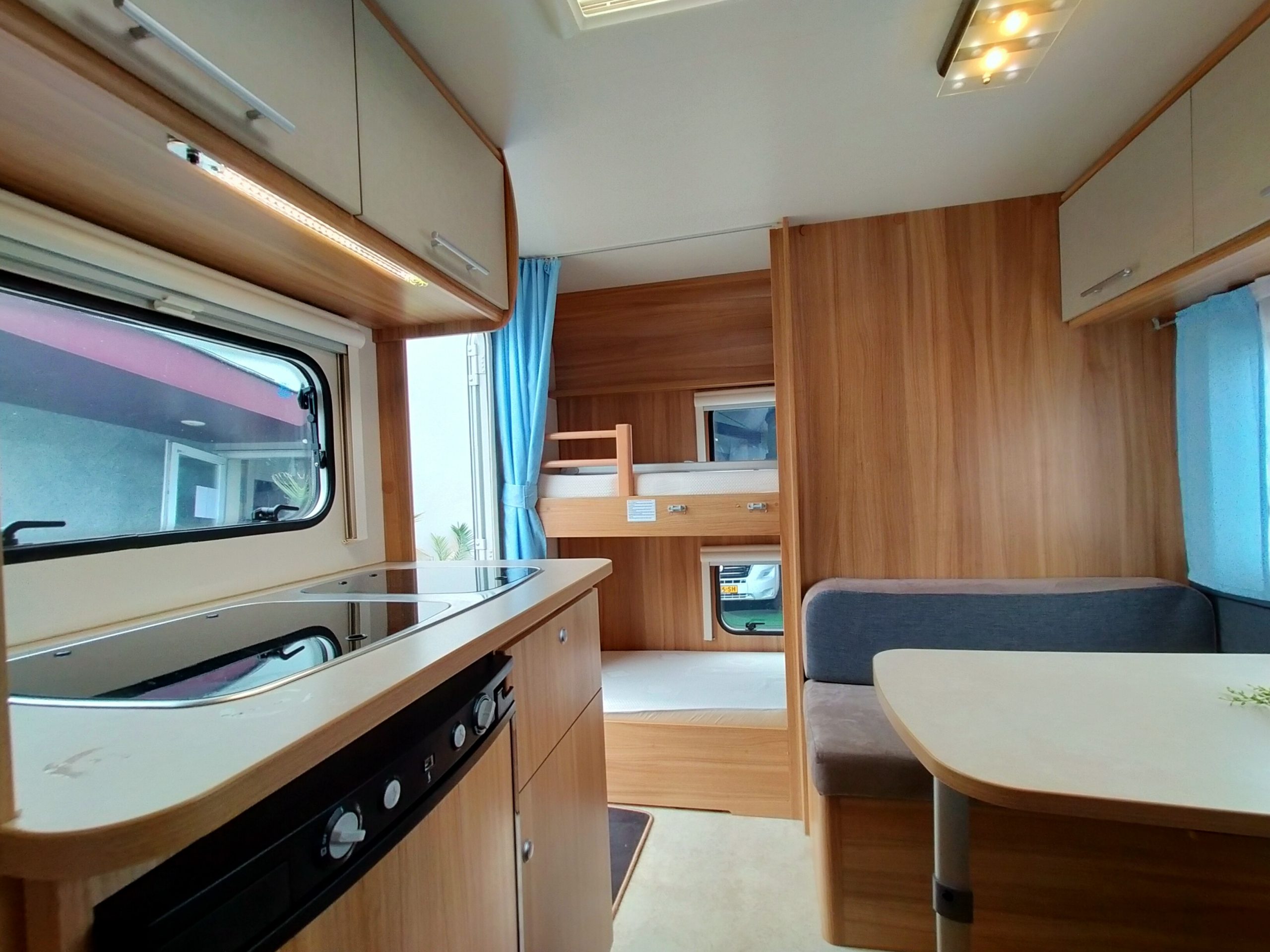Caravelair BLUE C 426 Stapelbed!