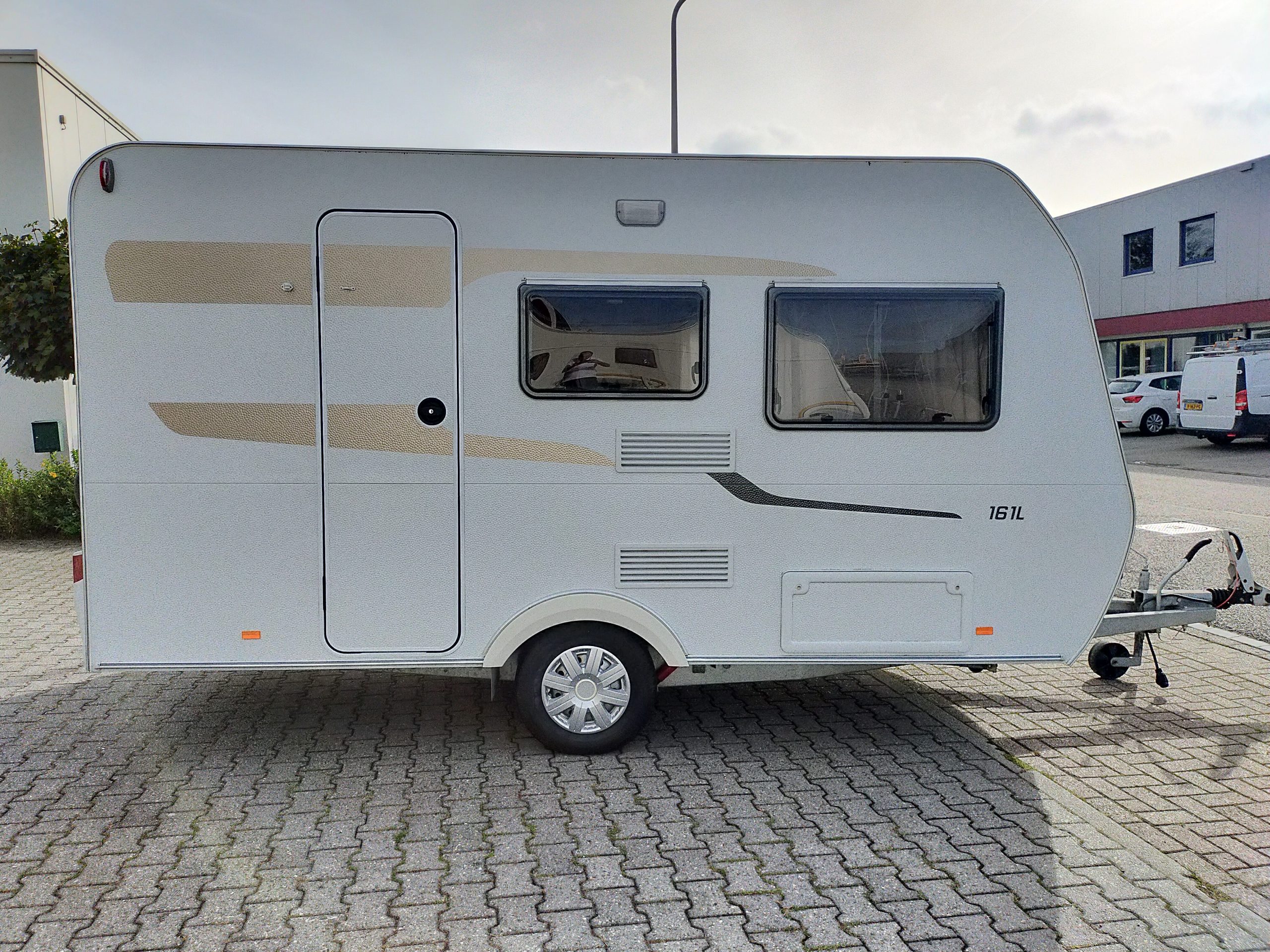 CORADO 161L Stapelbed!