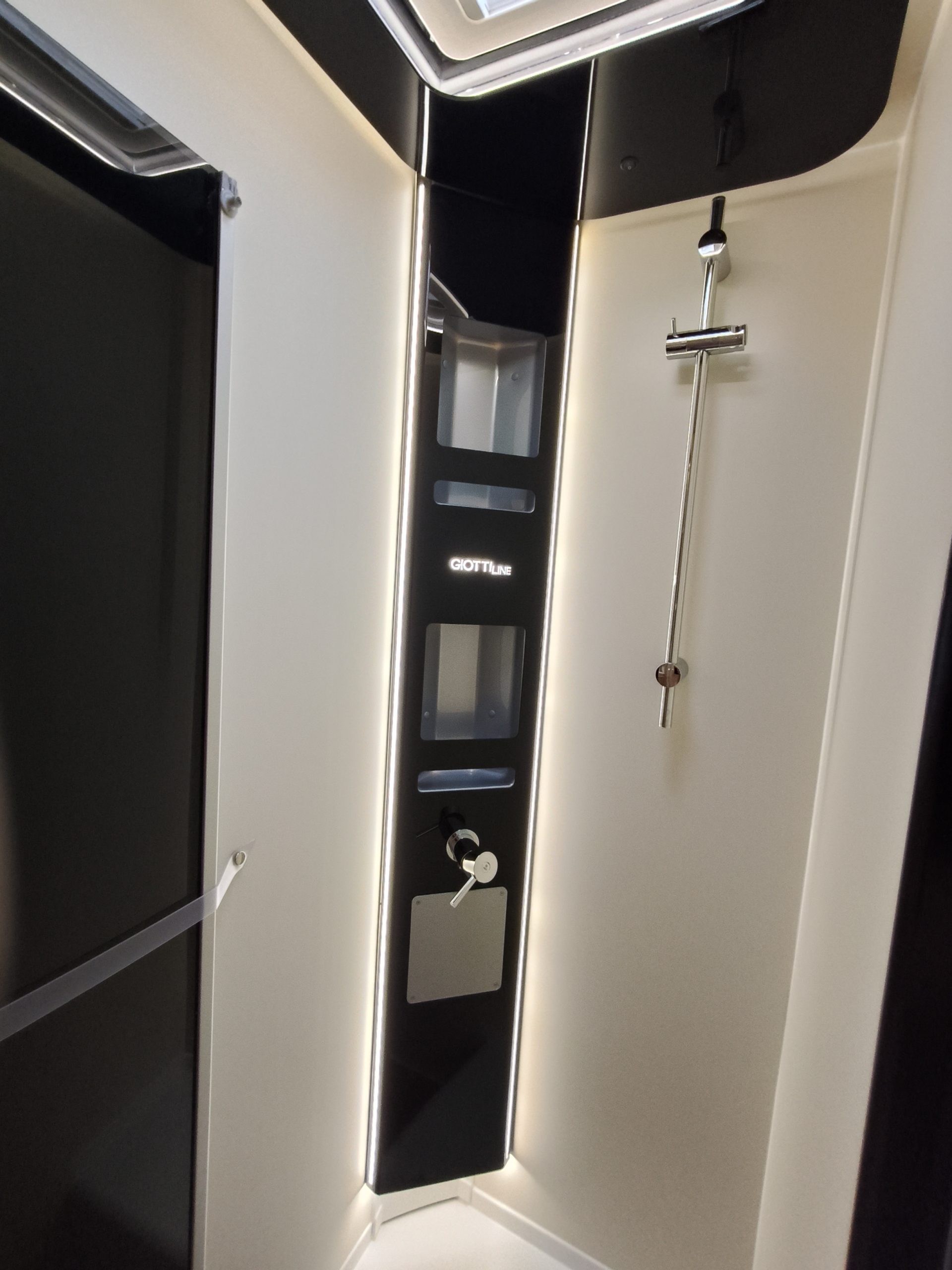 GiottiLine Therry T32 automaat lengtebedden 5 persoons