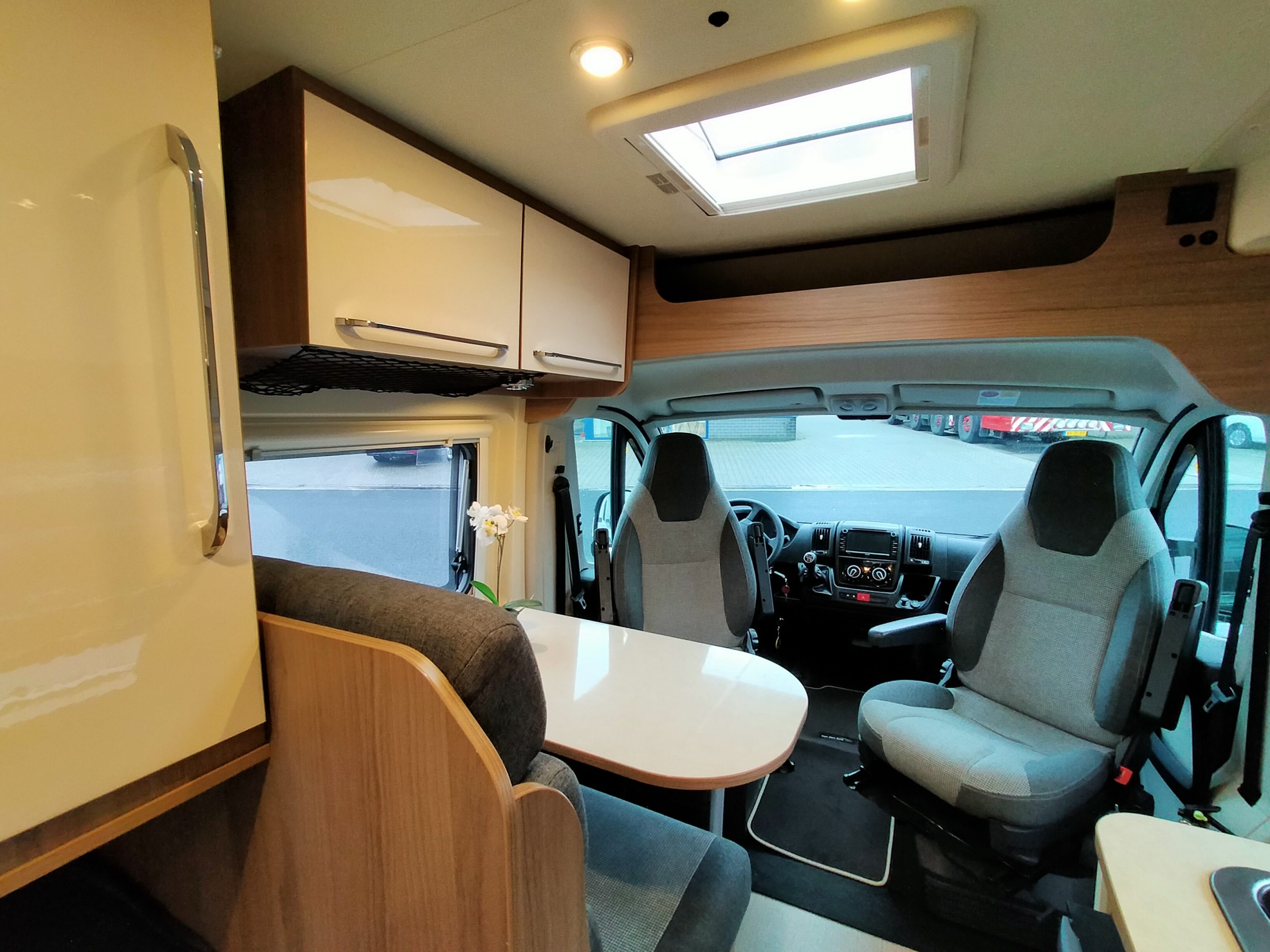 Dreamer D42 Compact met fransbed 540 cm