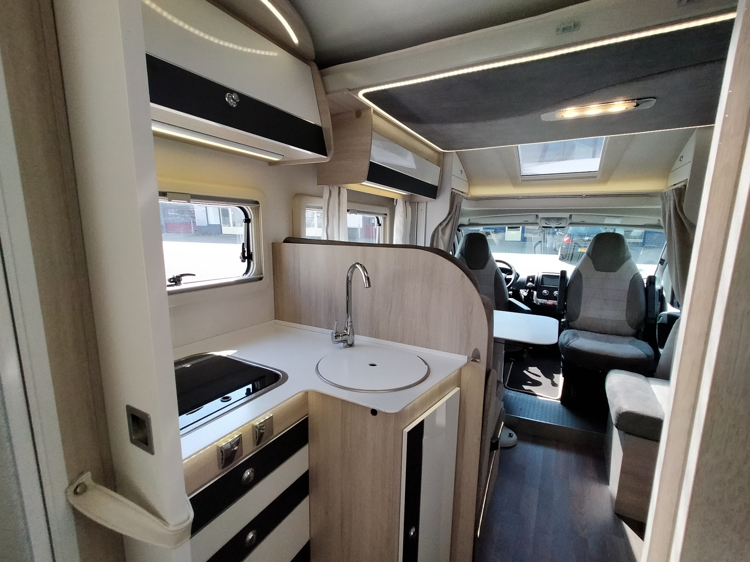 Sun Driver T730 – Qeensbed & Hefbed- 5 gordelplekken!