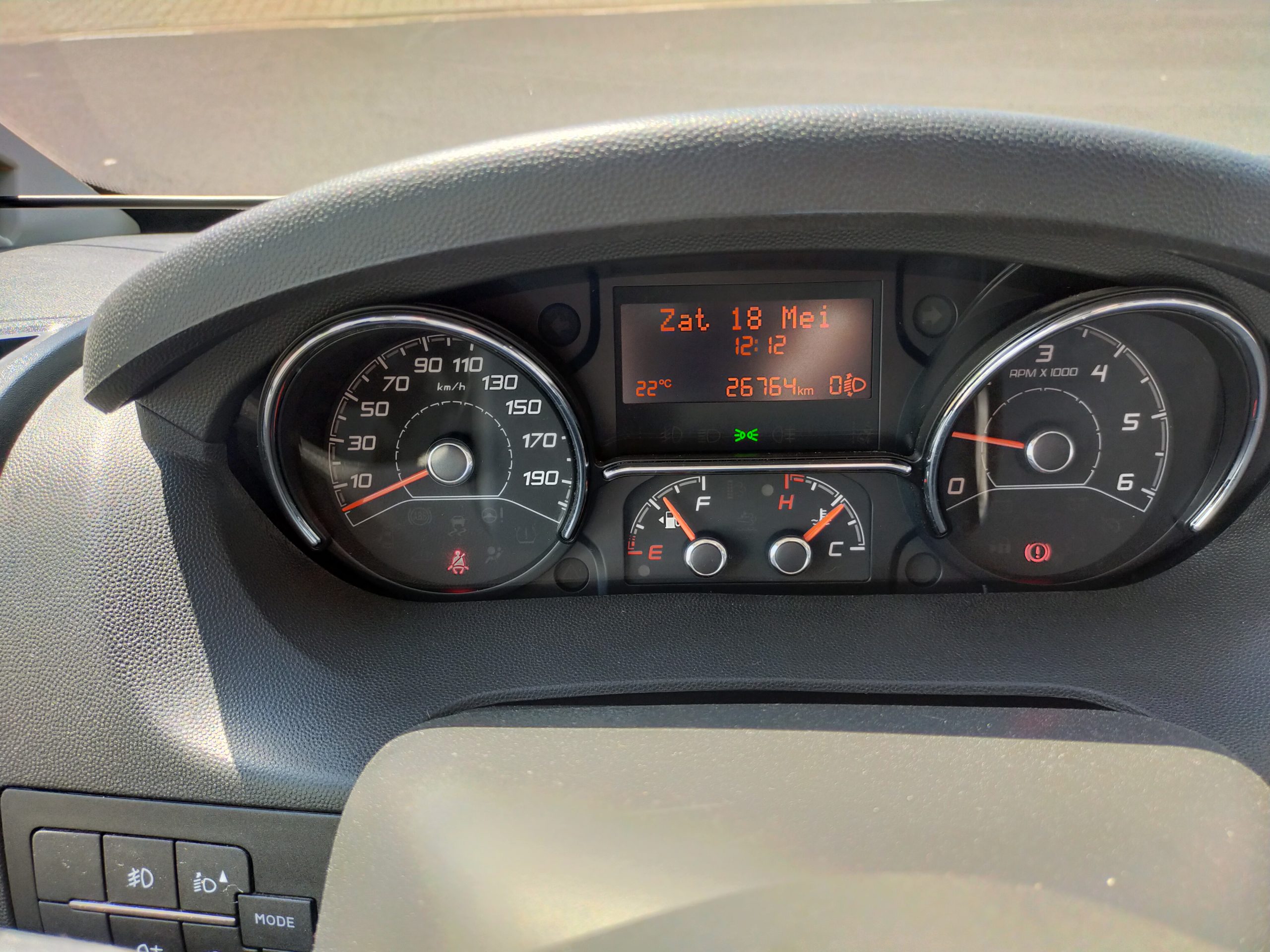 Sun Driver T730 – Qeensbed & Hefbed- 5 gordelplekken!