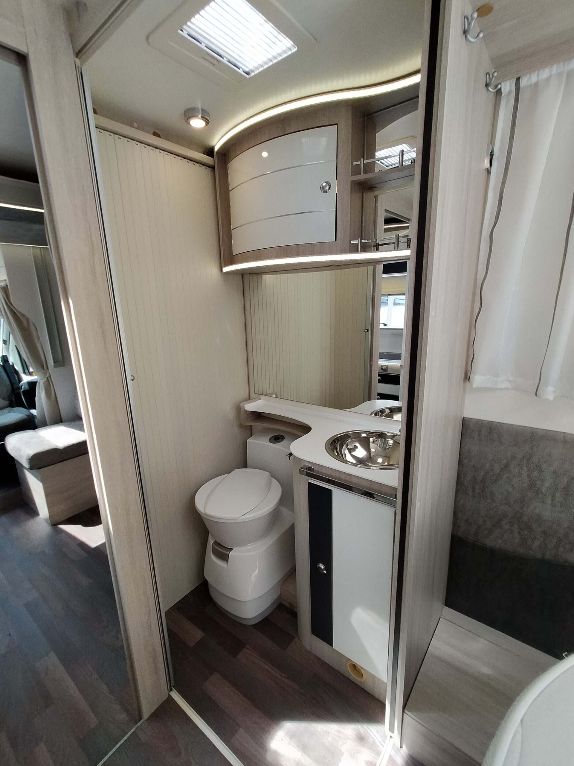 Sun Driver T730 – Qeensbed & Hefbed- 5 gordelplekken!