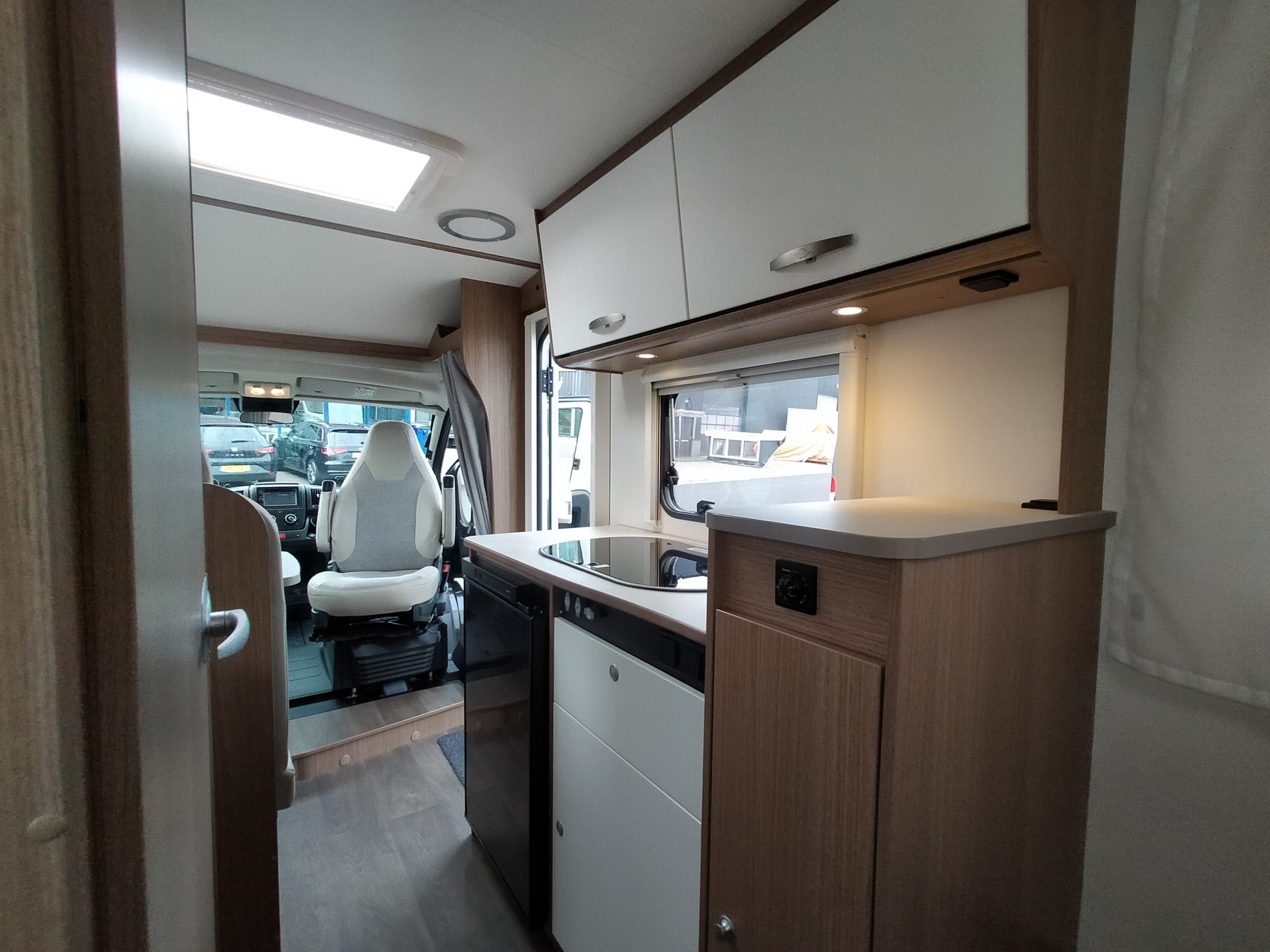 Carado V339 Qeensbed